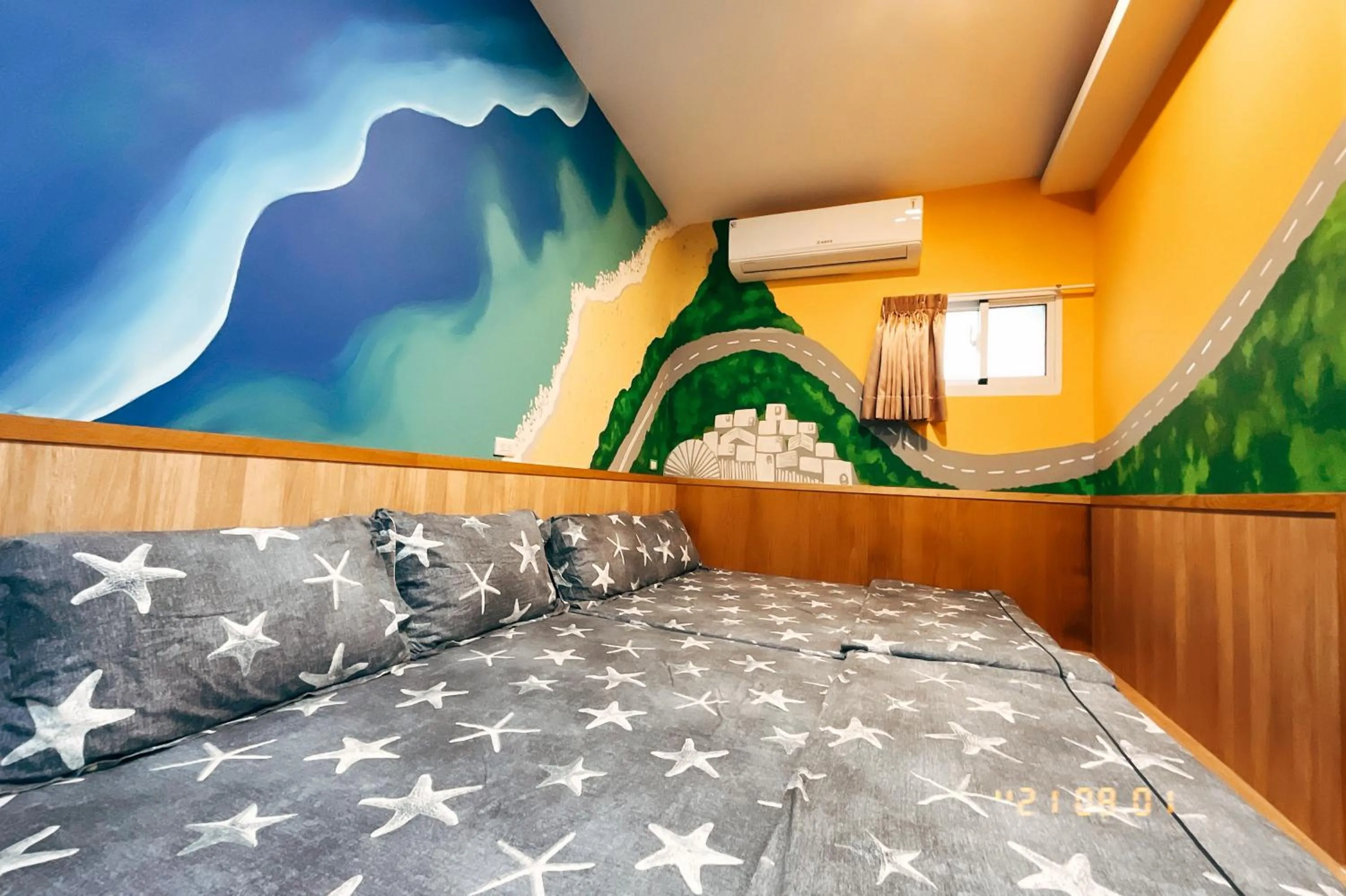 Bed in Little Ryukyu Hermit Crab Homestay