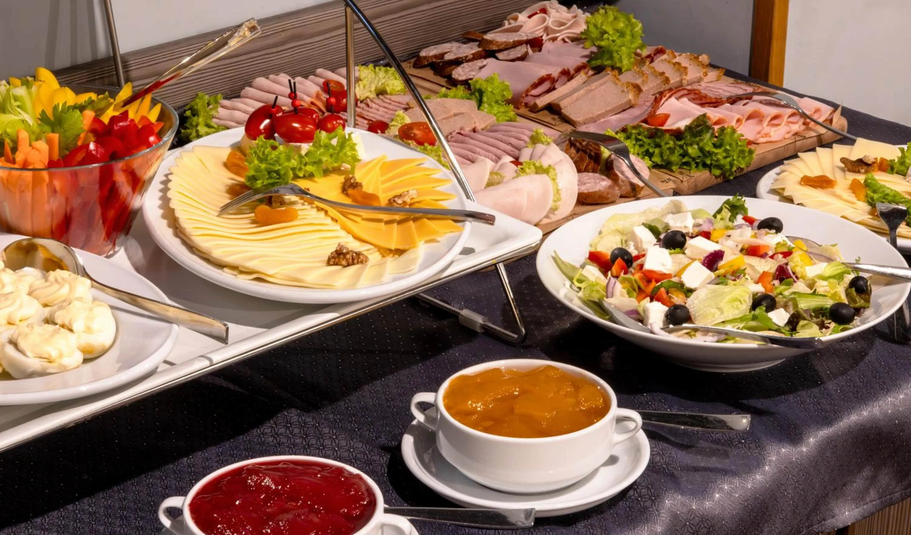 Restaurant/places to eat in Noclegi Hit Rooms & Apartments