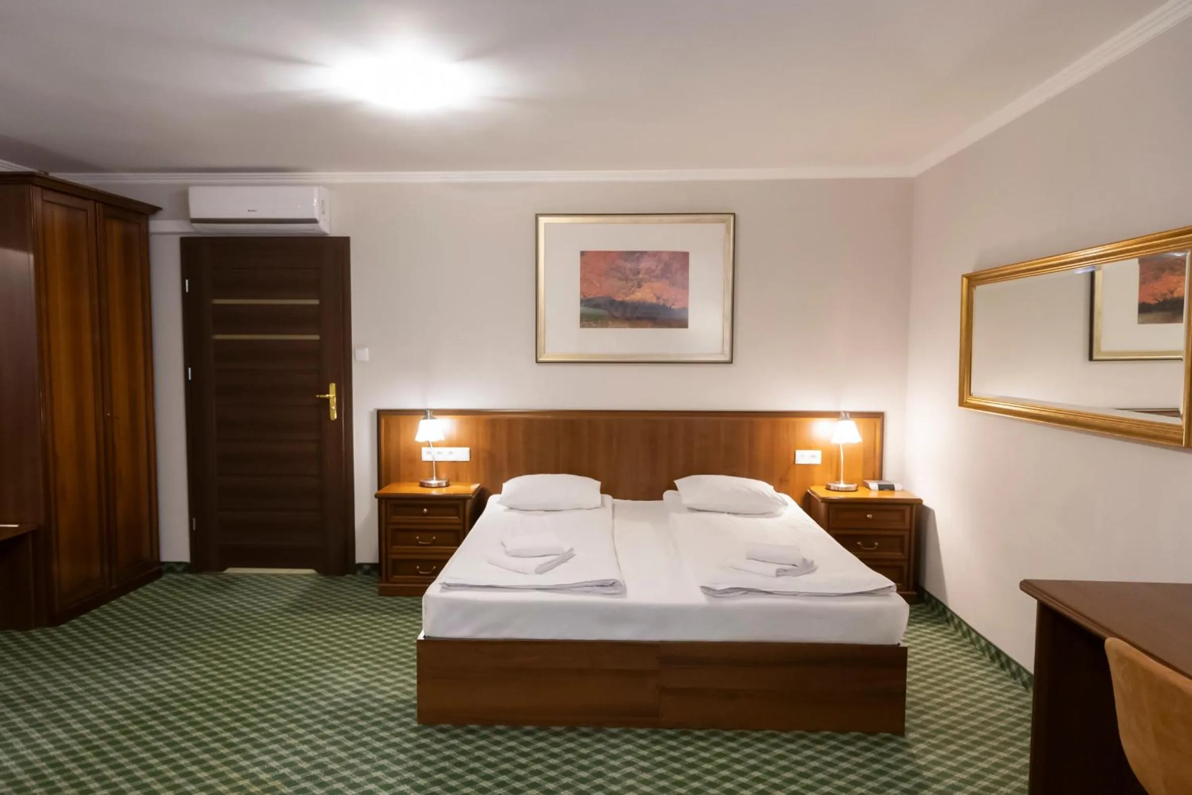 Bed in Noclegi Hit Rooms & Apartments