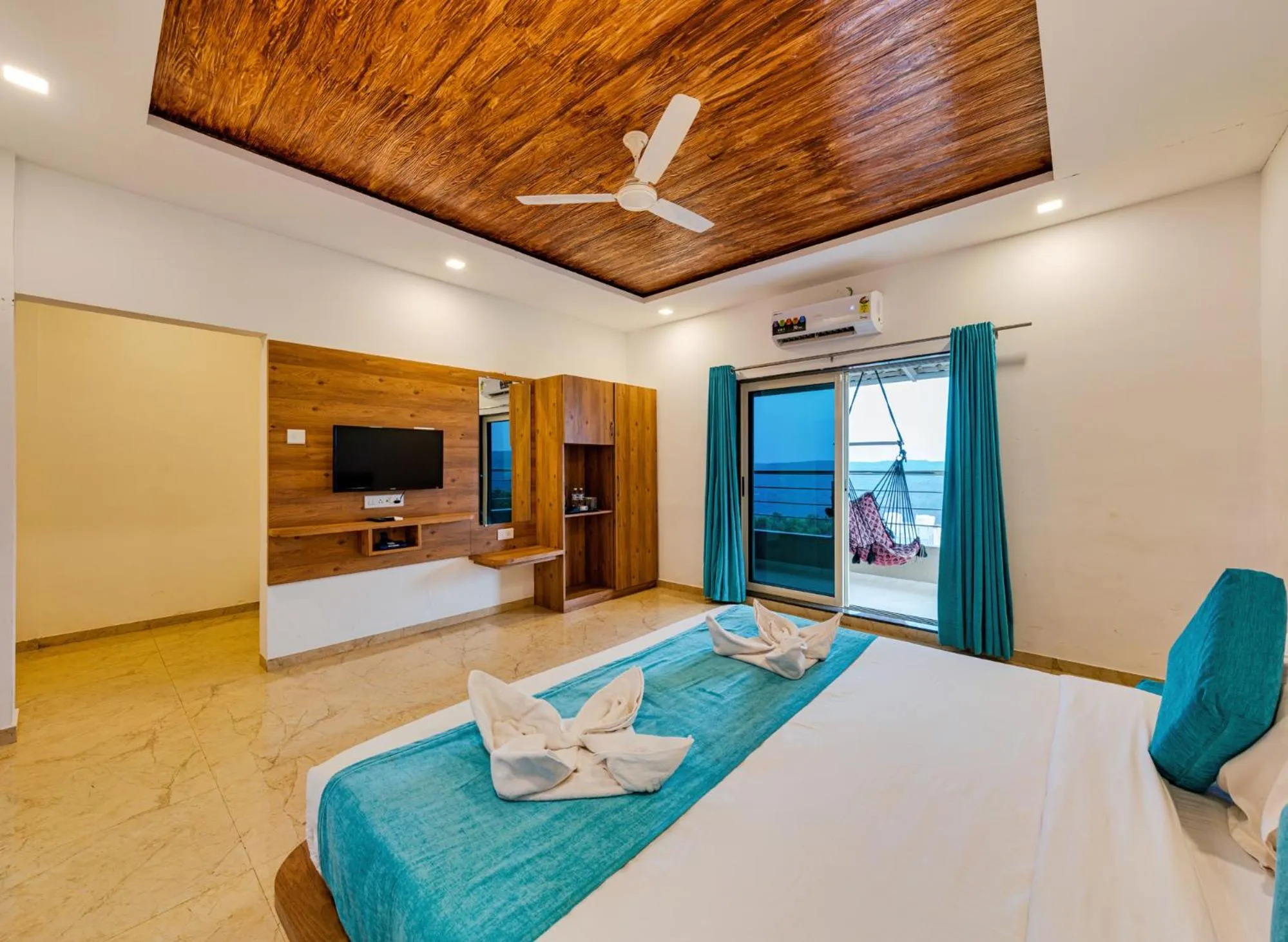 Photo of the whole room in Hotel Mahabaleshwar Fragrance