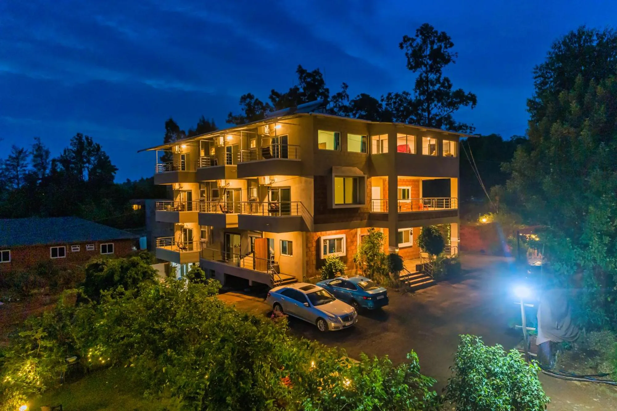 Night in Hotel Mahabaleshwar Fragrance