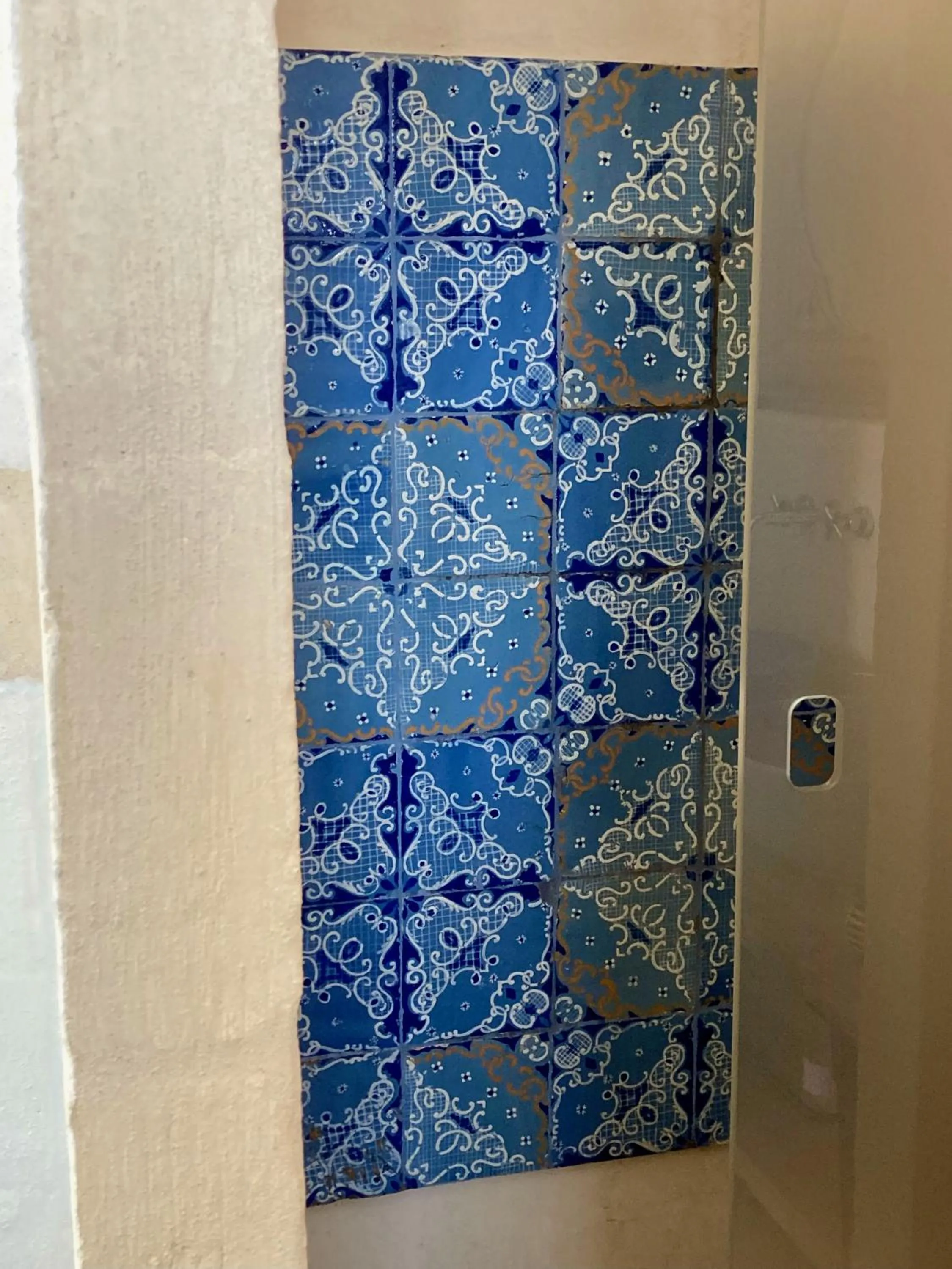 Shower in Boutique Hotel Masseria Sottomasi