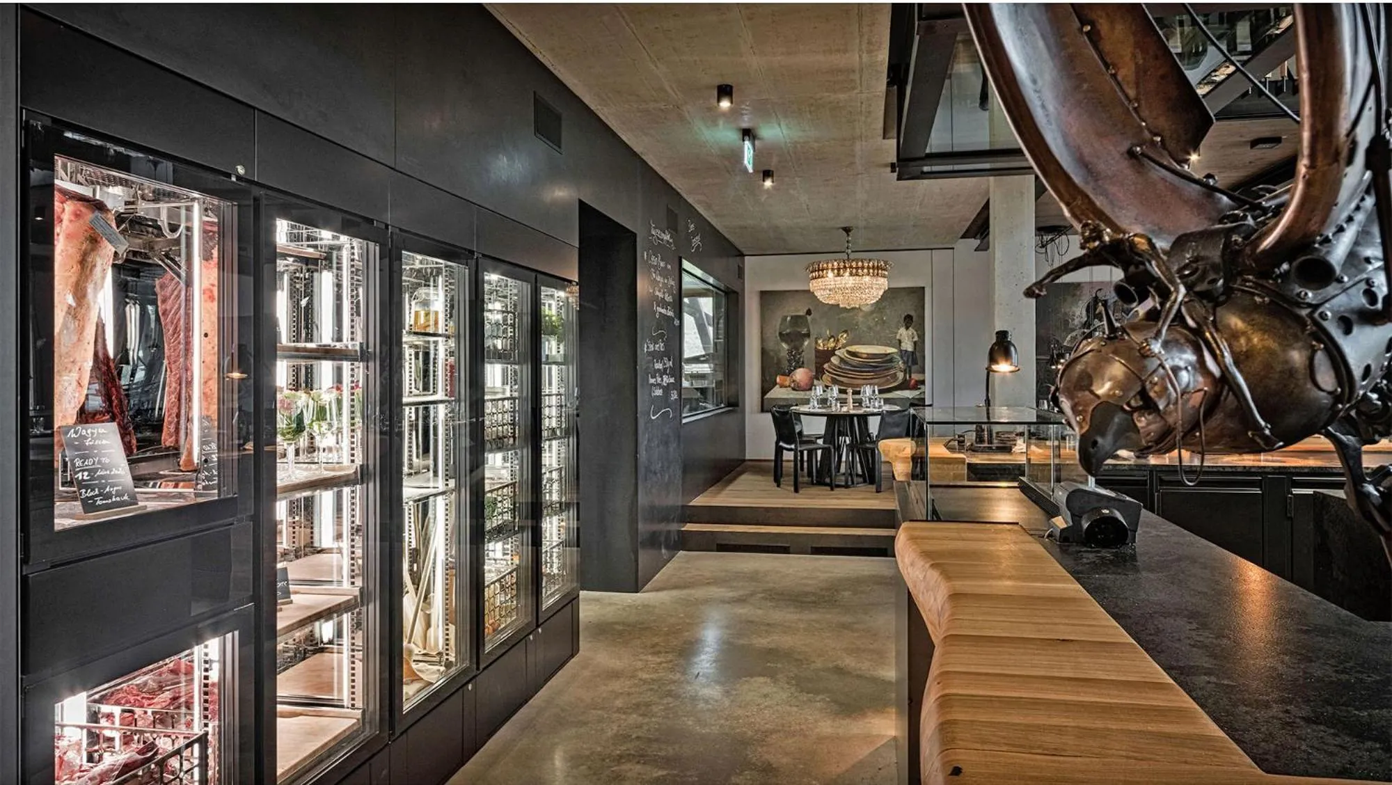 Restaurant/places to eat in Boutique-Hotel LARTOR