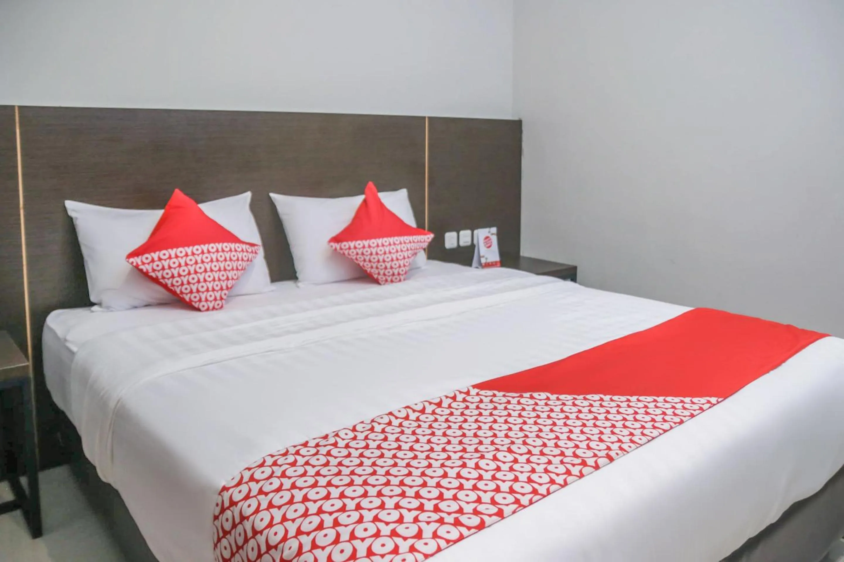 Bedroom, Bed in Hotel O Azzahra Guest House Syariah