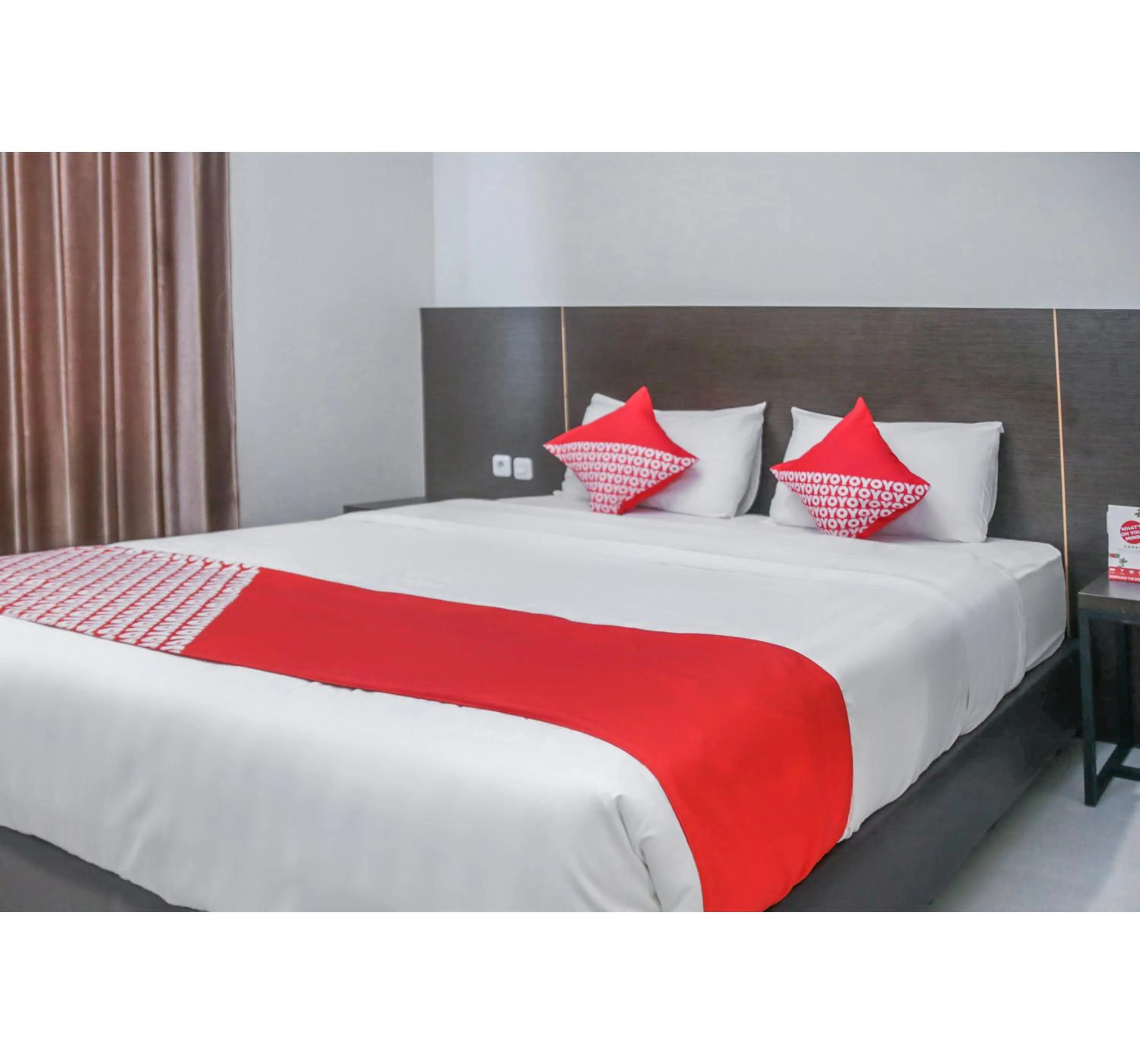 Bedroom, Bed in Hotel O Azzahra Guest House Syariah