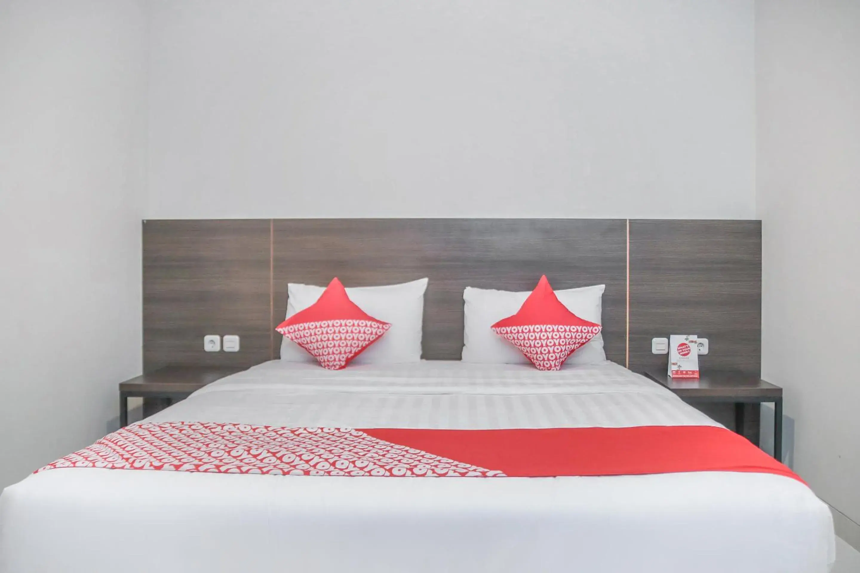 Bedroom, Bed in Hotel O Azzahra Guest House Syariah Bedroom, Bed in Hotel O Azzahra Guest House Syariah