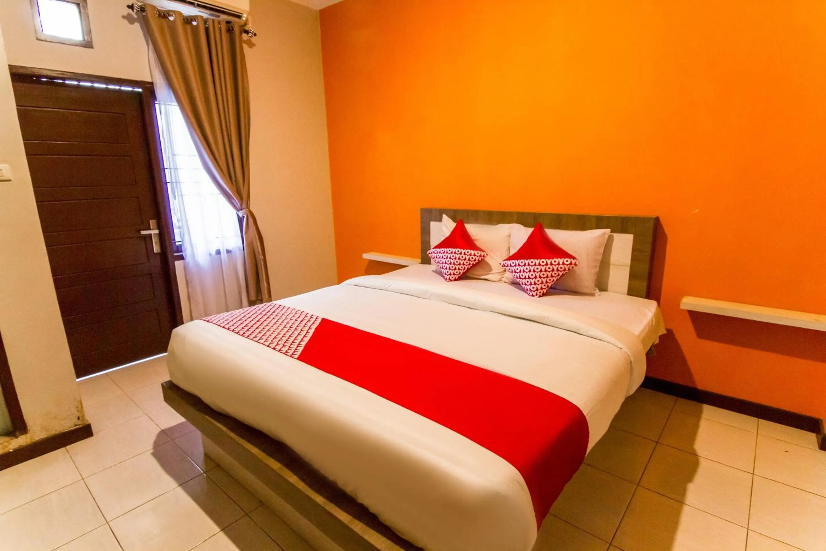 Bedroom in OYO 889 Edotel Amanah Hotel Syariah By Smk Muhammadiyah 1