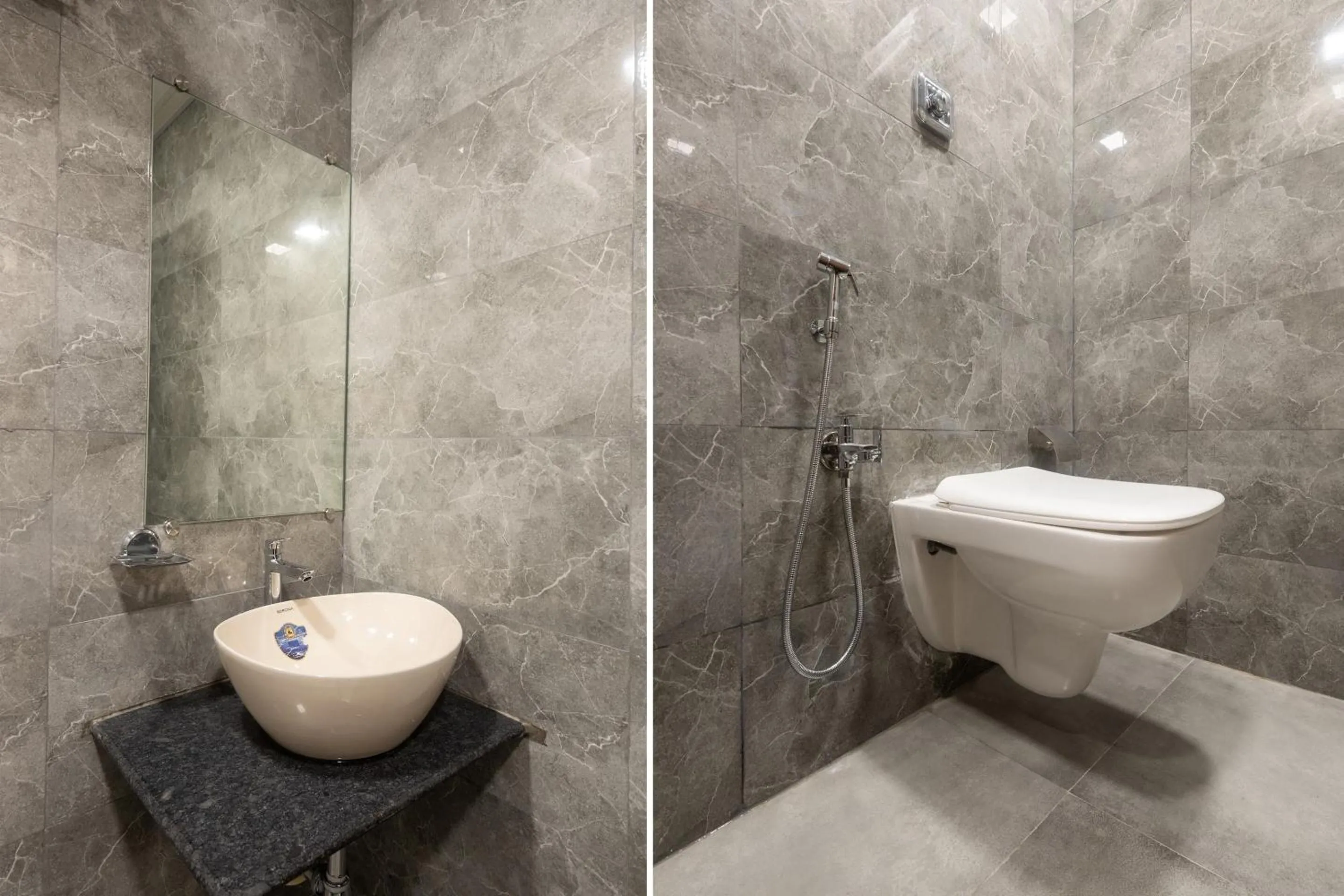 Bathroom in OYO Hotel Blue Executive Near Chhatrapati Shivaji International Airport
