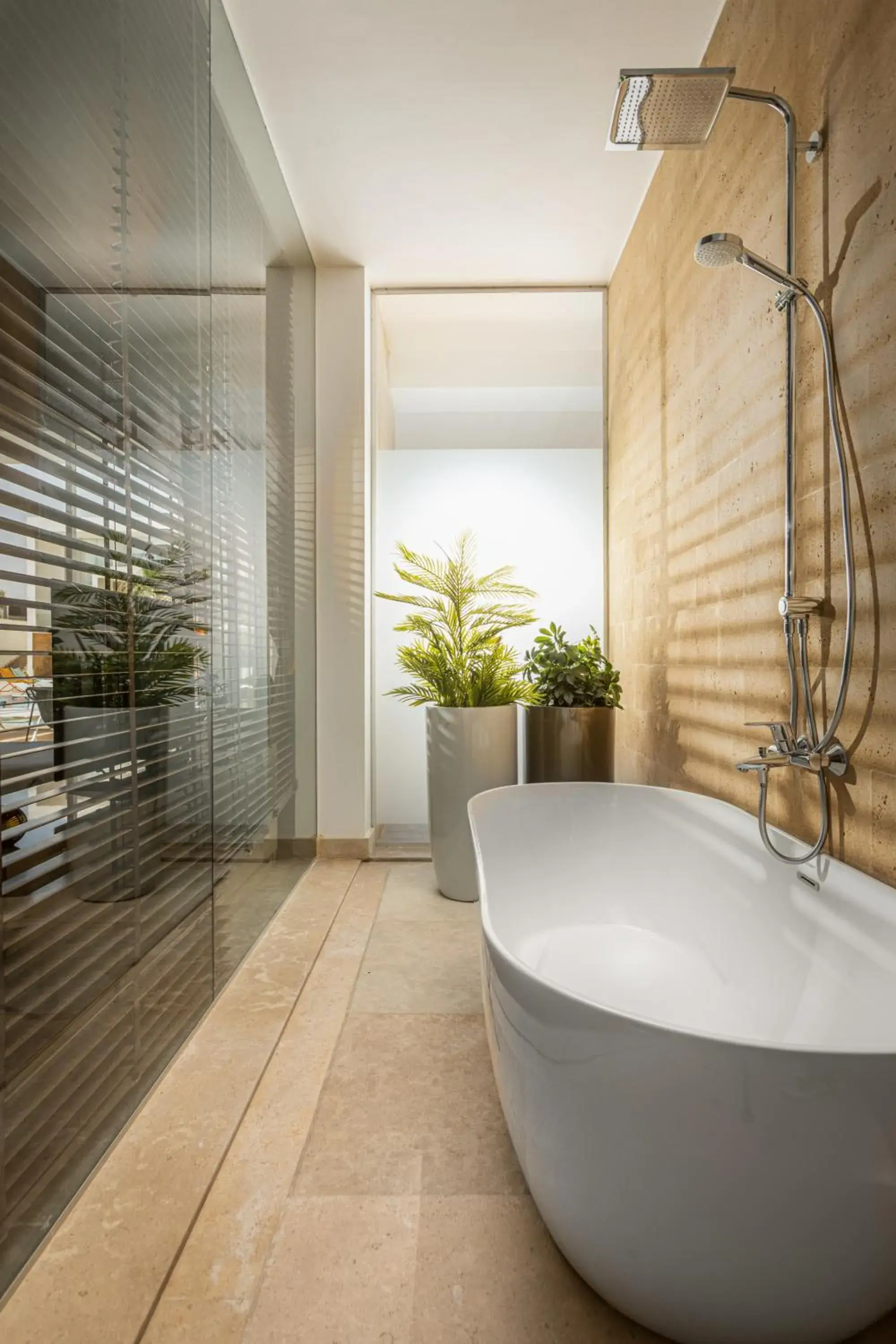 Deluxe Twin Room with Pool View in The G Hotel Seashell Deluxe Twin Room with Pool View in The G Hotel Seashell