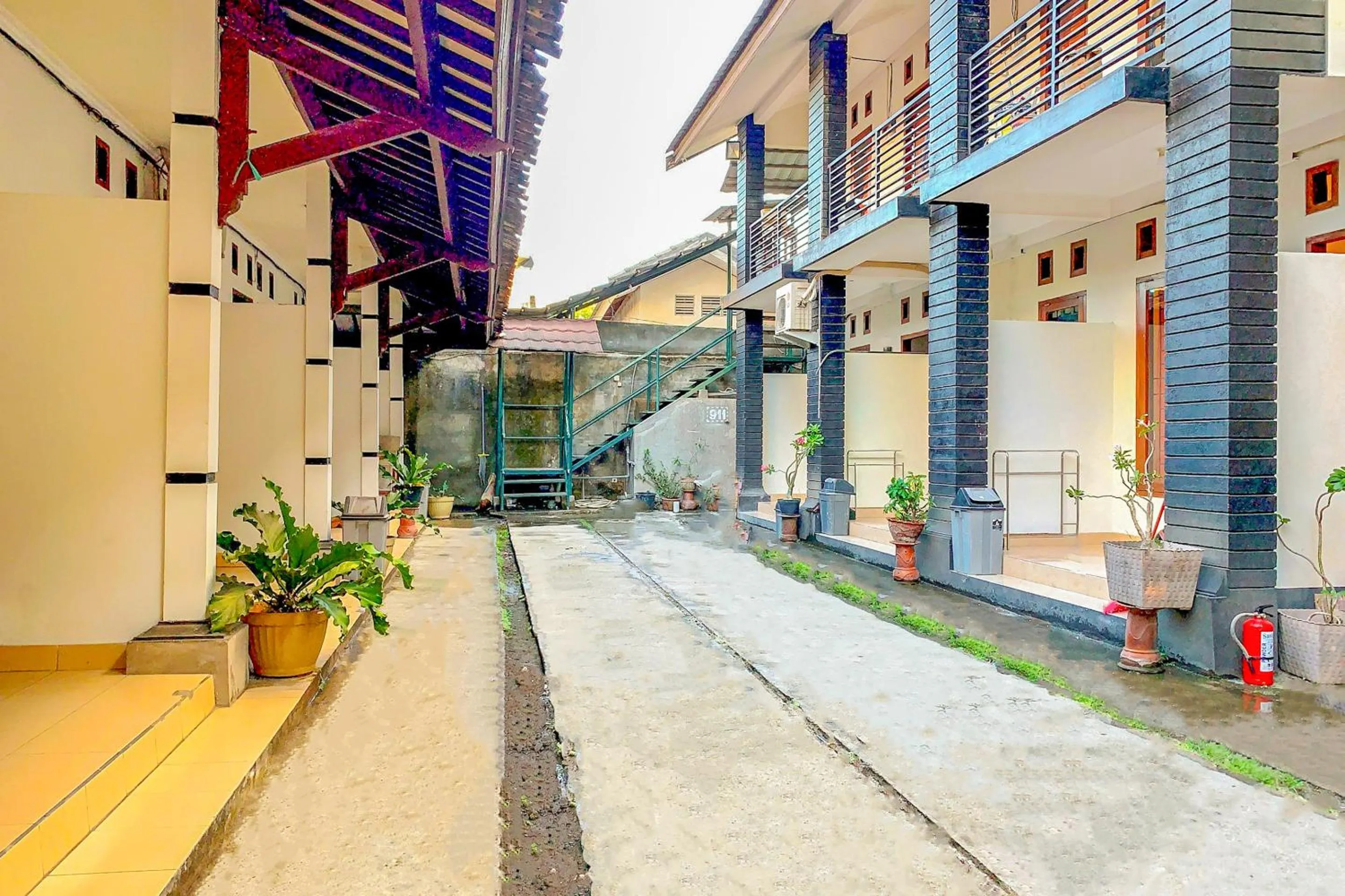 Area and facilities in Kost & Homestay 911