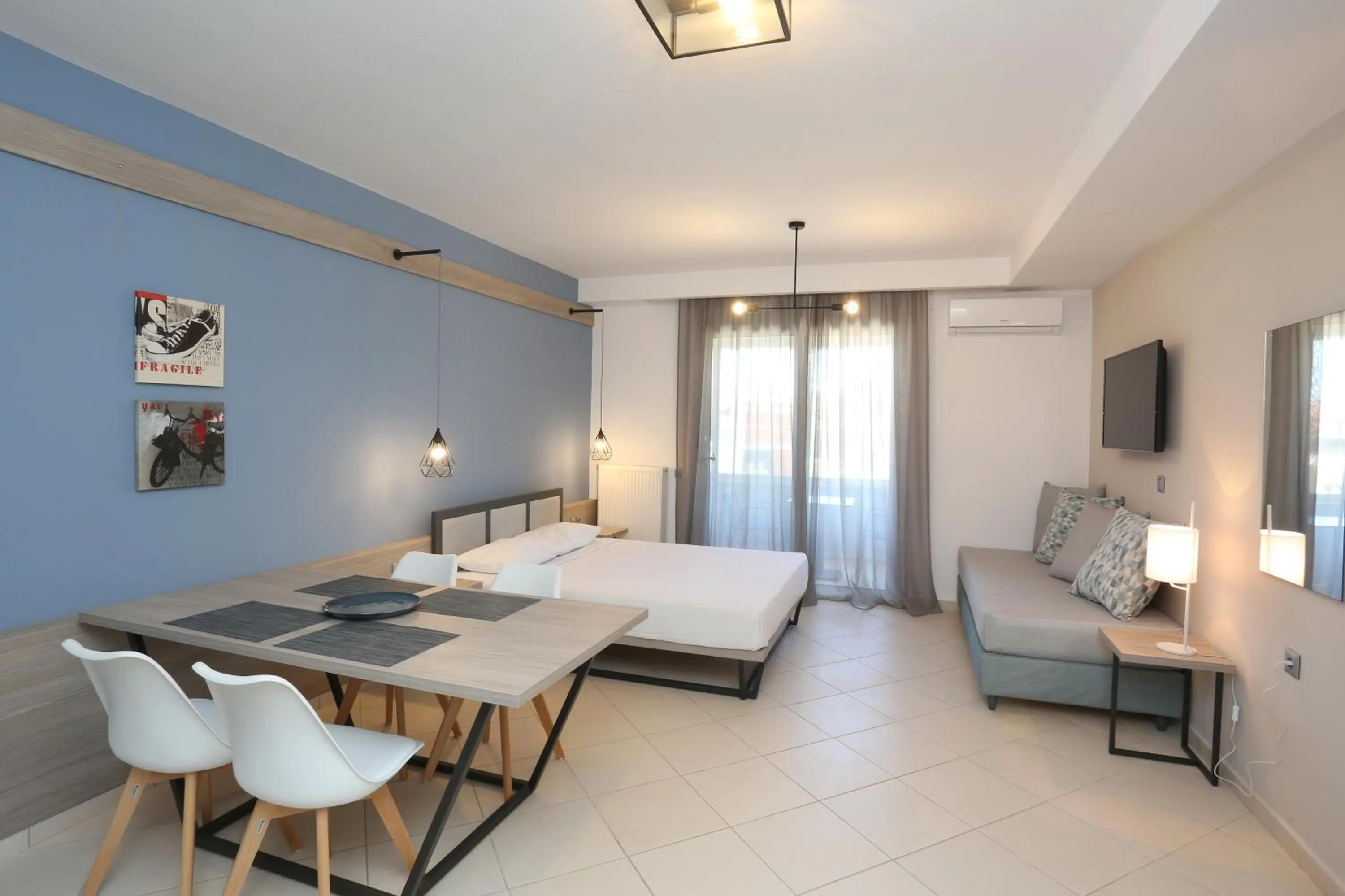 Photo of the whole room, Bed in Agreste Luxury Apartments