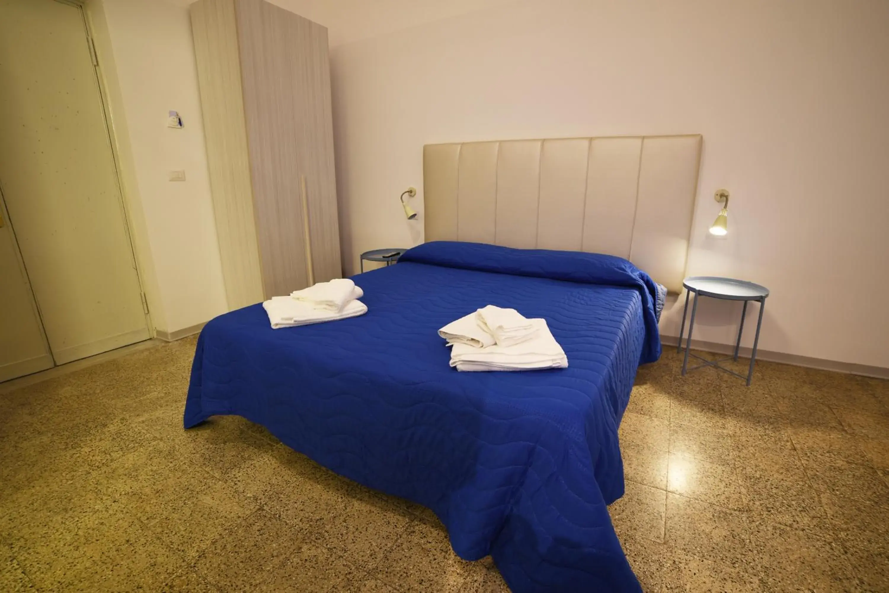 Double Room with Private Bathroom - single occupancy in TIFEO Bed & Breakfast Double Room with Private Bathroom - single occupancy in TIFEO Bed & Breakfast