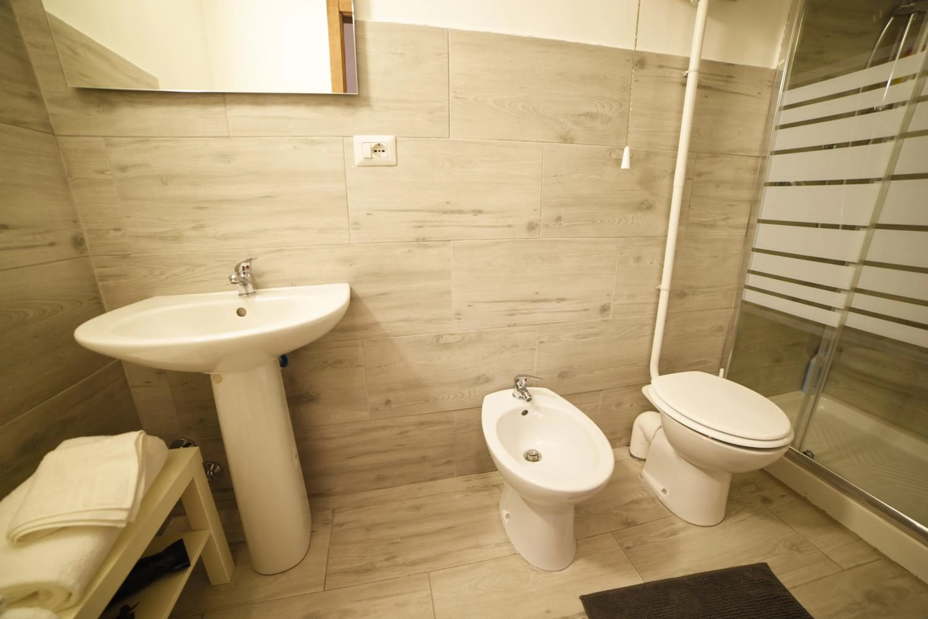 Shower in TIFEO Bed & Breakfast