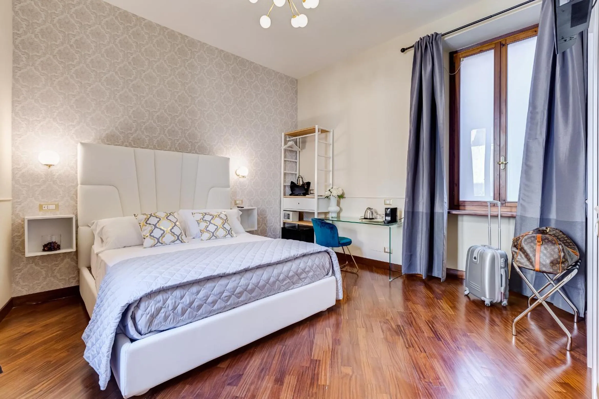 Trevi Private Suites by Premium Suites Collection