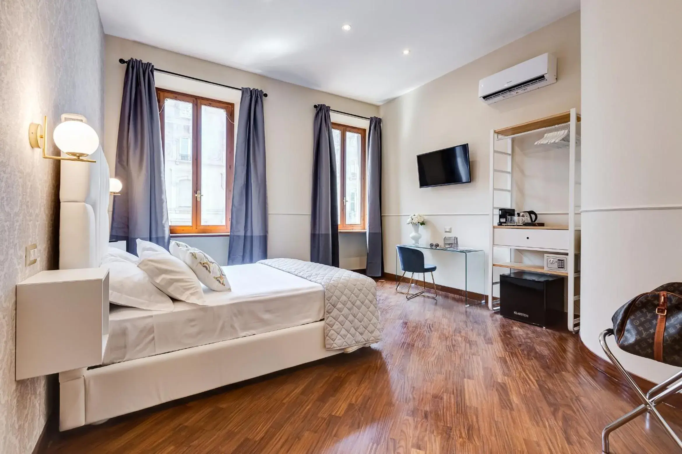 Junior Suite in Trevi Private Suites by Premium Suites Collection Junior Suite in Trevi Private Suites by Premium Suites Collection