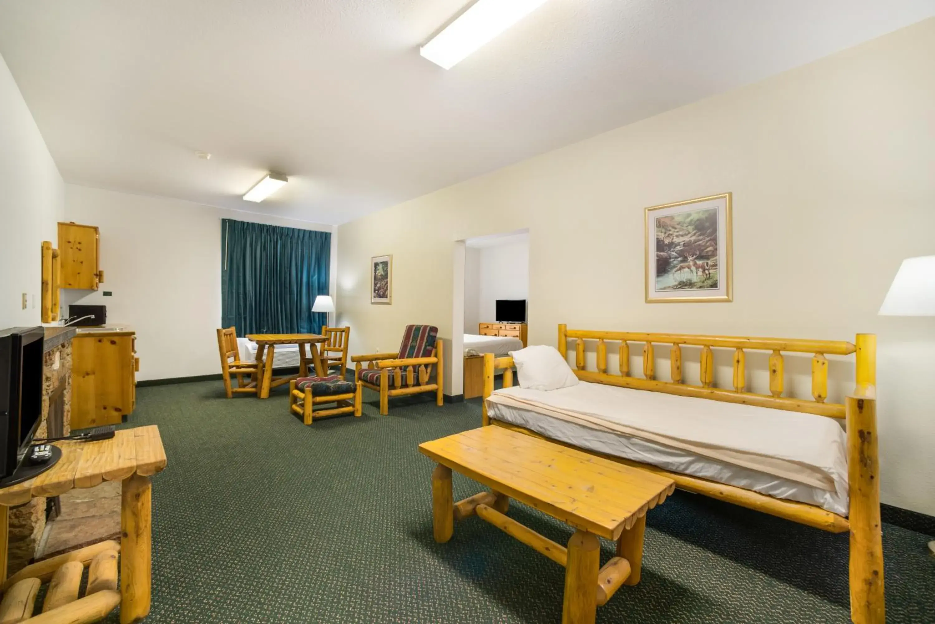 TV and multimedia, Bed in Knights Inn New Florence TV and multimedia, Bed in Knights Inn New Florence