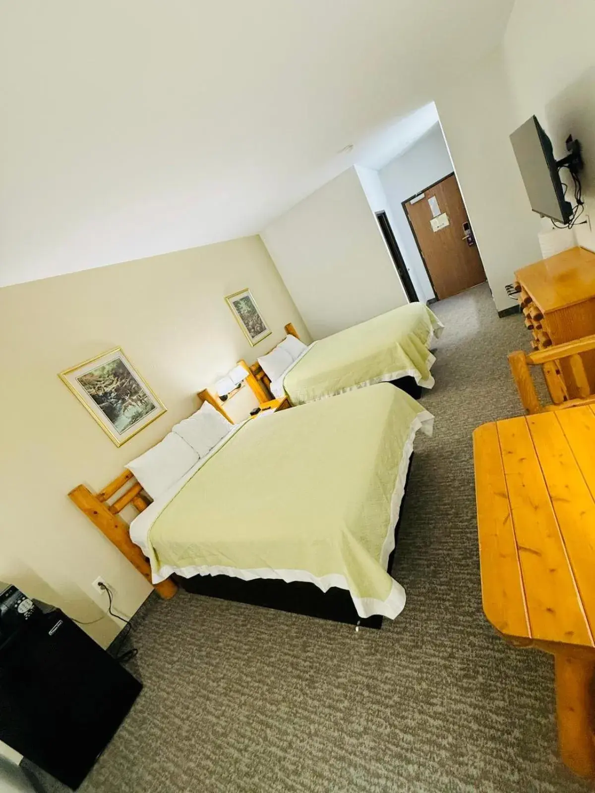 Bed in Knights Inn New Florence Bed in Knights Inn New Florence