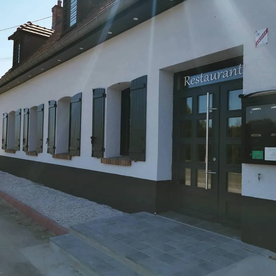 Property building in Auberge Saint-Jean