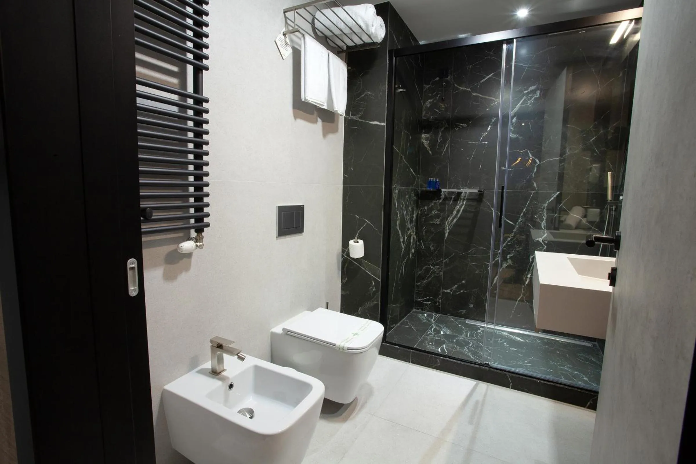 Bathroom in Hotel Solun