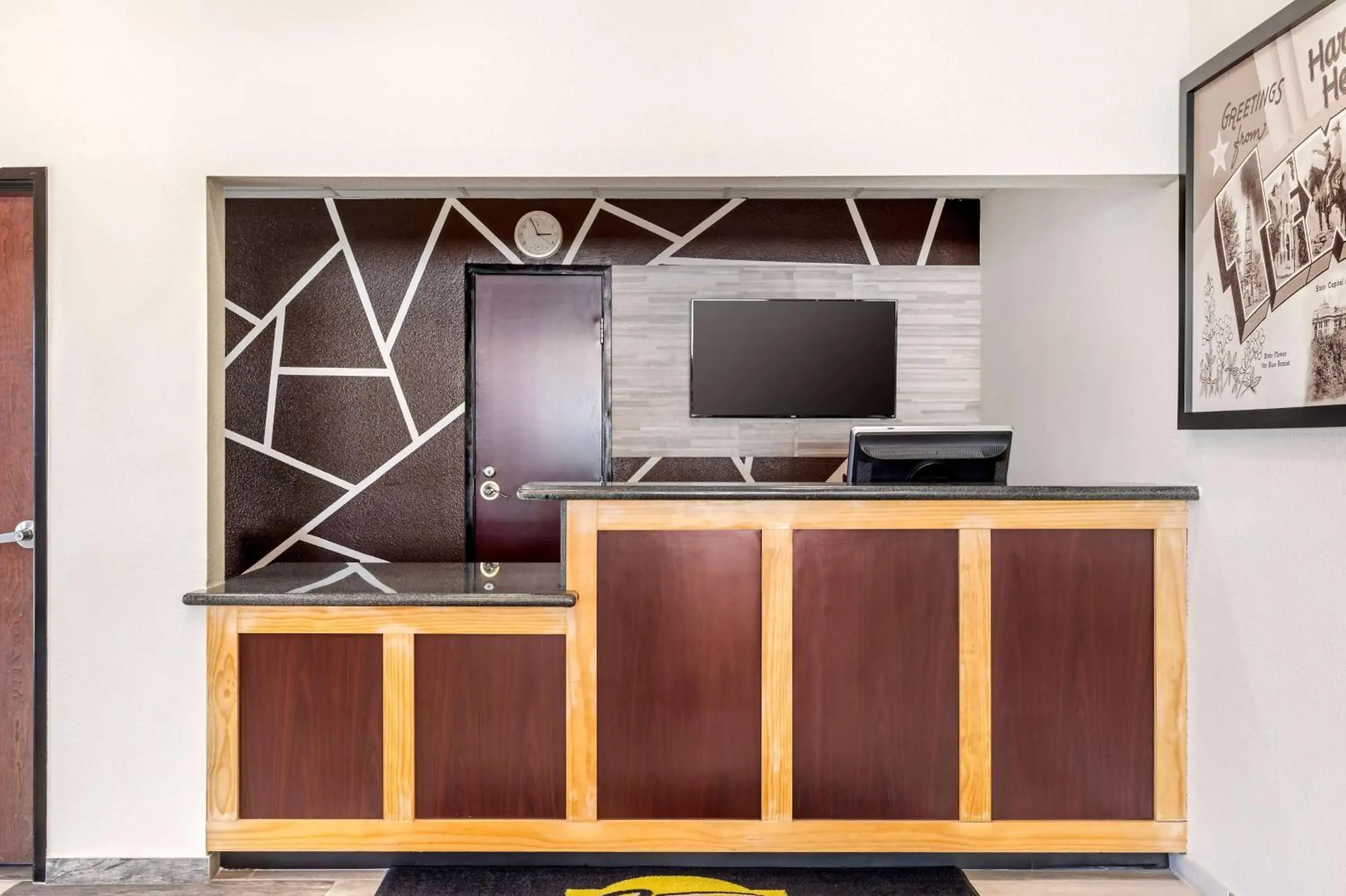 Lobby or reception in Super 8 by Wyndham Harker Heights Killeen - Fort Cavazos Lobby or reception in Super 8 by Wyndham Harker Heights Killeen - Fort Cavazos