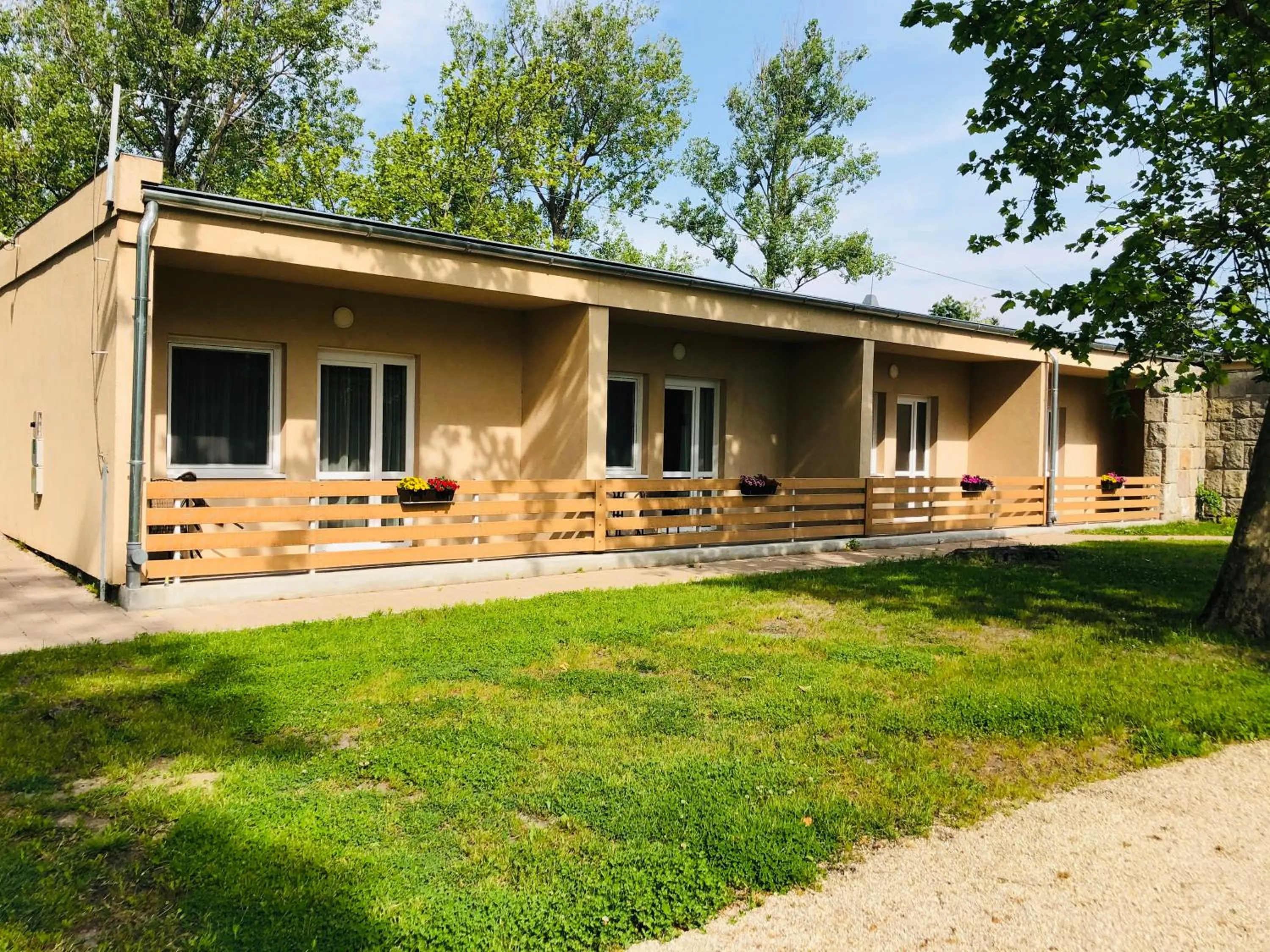 Balcony/Terrace in Napsugár Club és Panzió