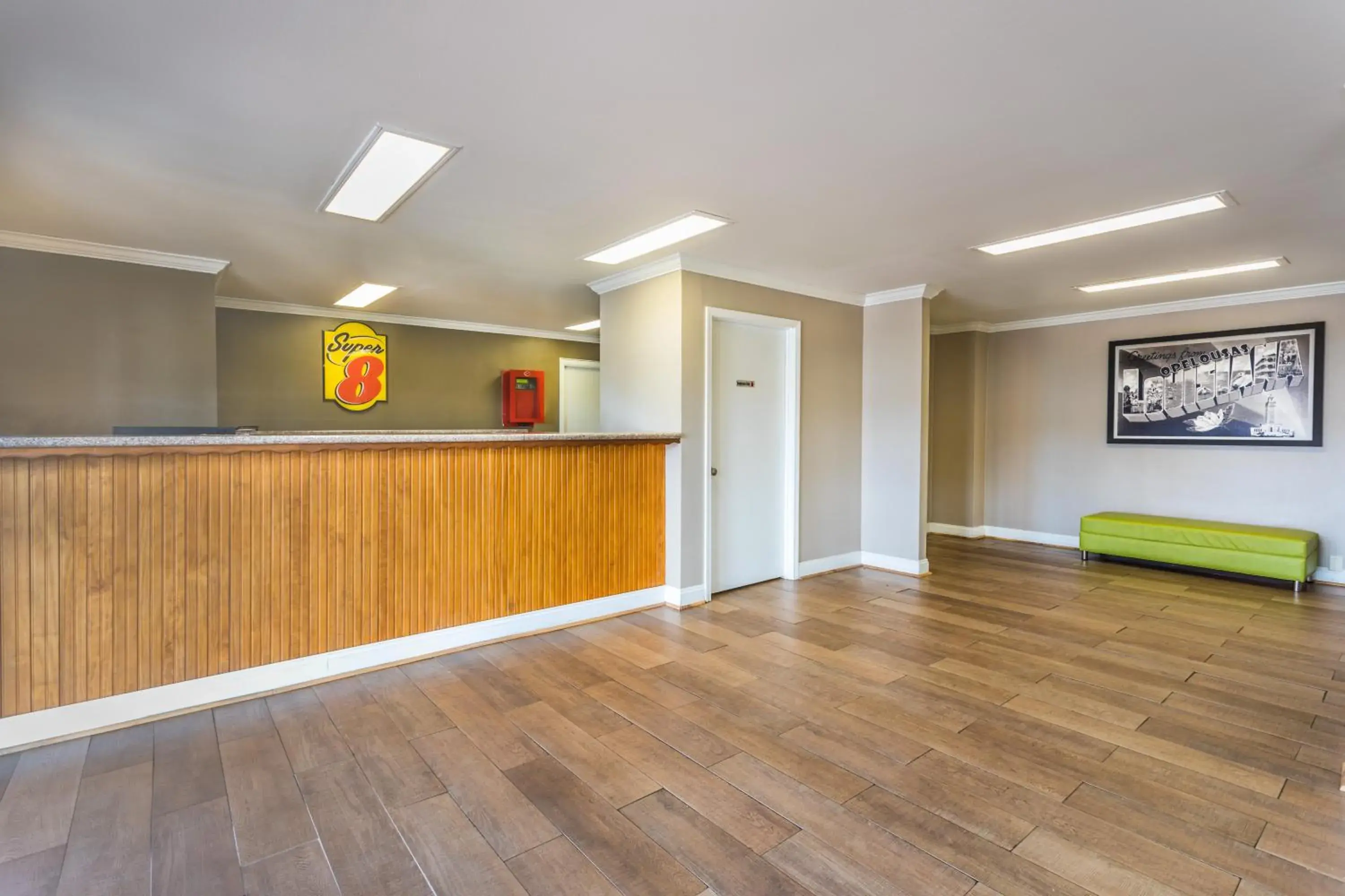 Lobby or reception in Studio 6 Opelousas, LA Lobby or reception in Studio 6 Opelousas, LA