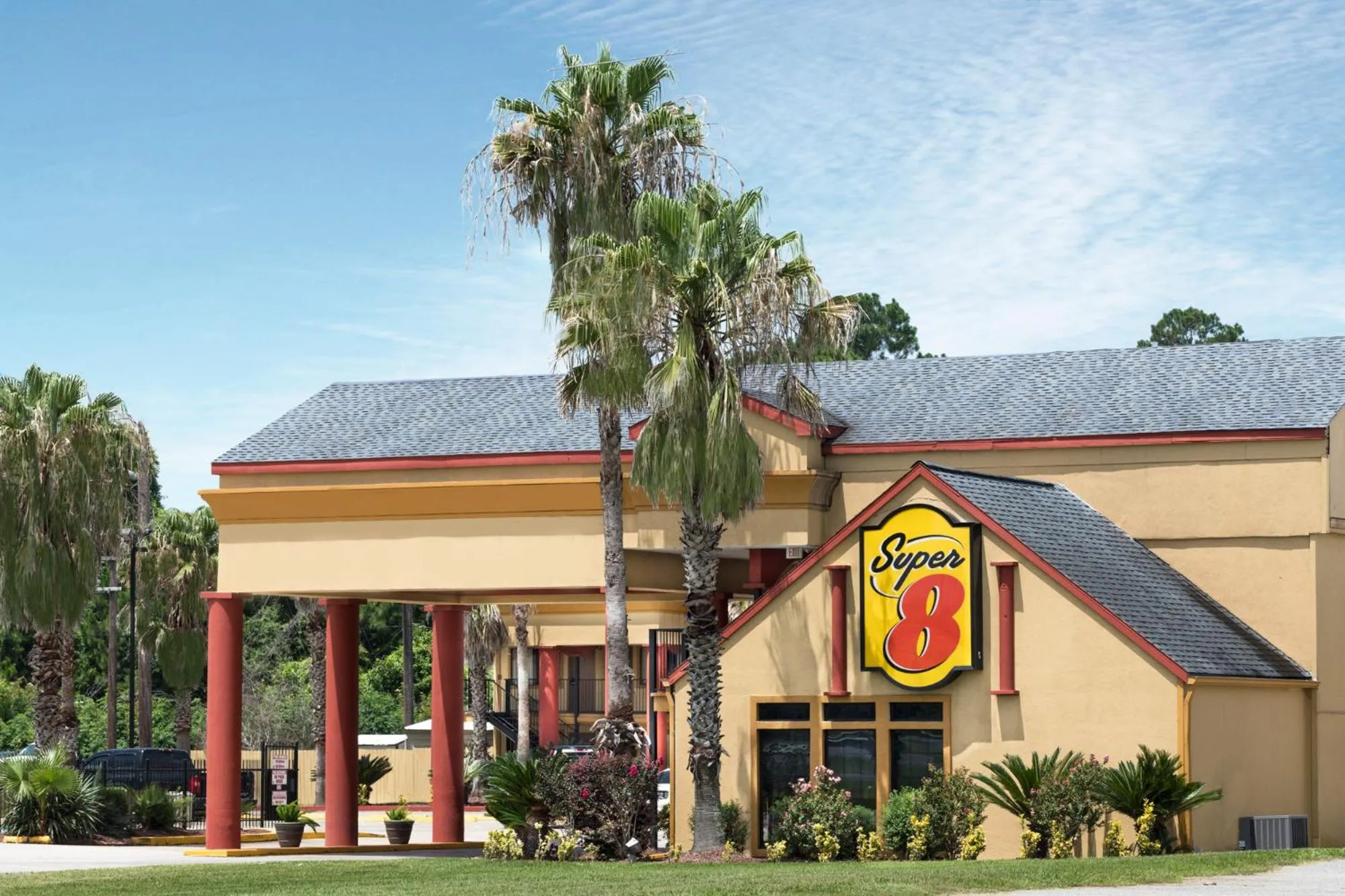 Property building in Studio 6 Opelousas, LA