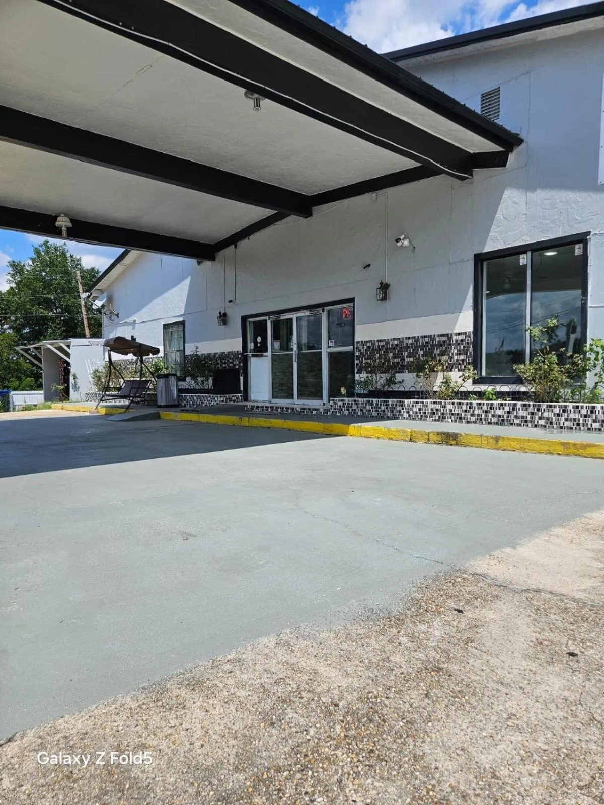 Property building in Rodeway Inn Hattiesburg North