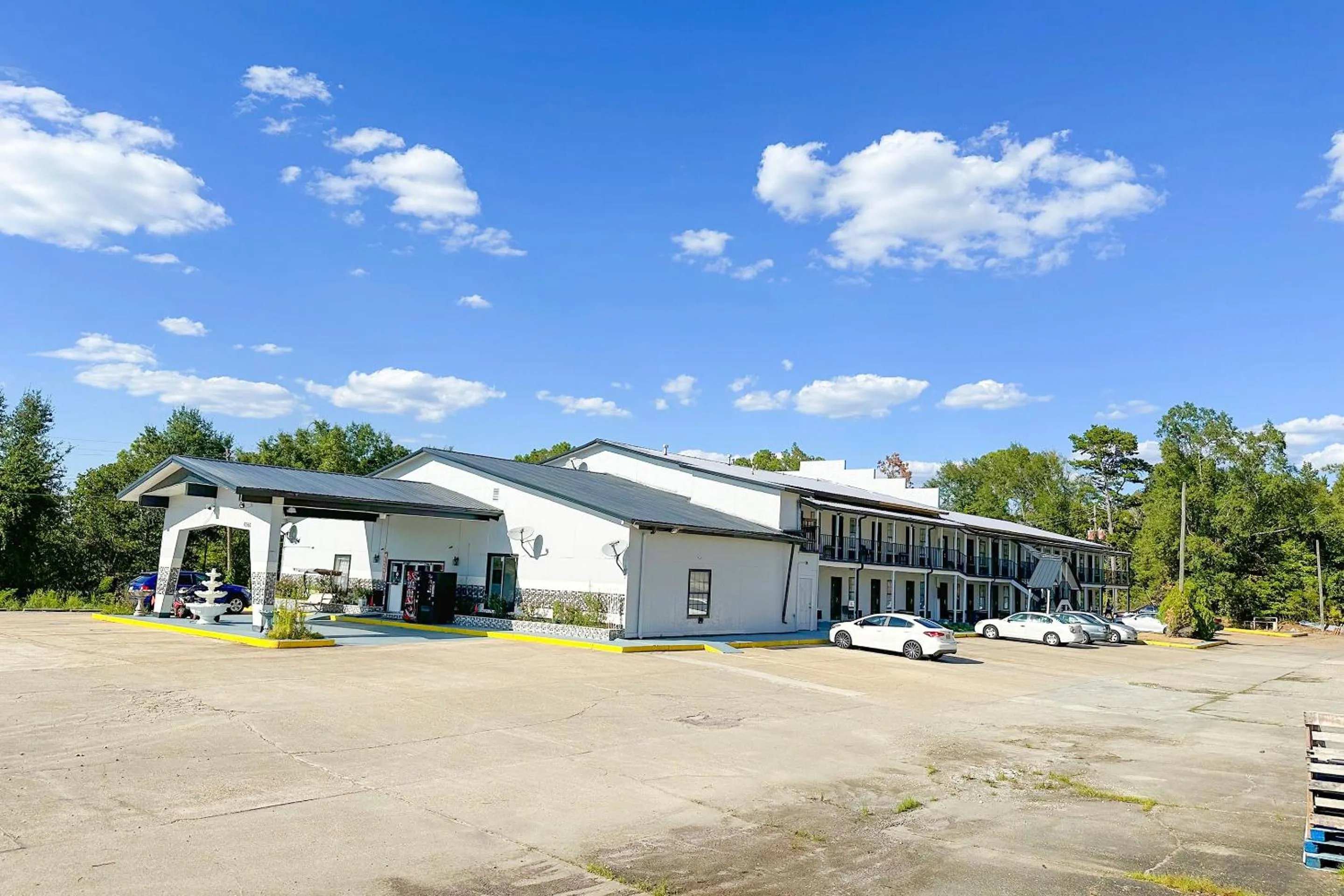 On site in Rodeway Inn Hattiesburg North