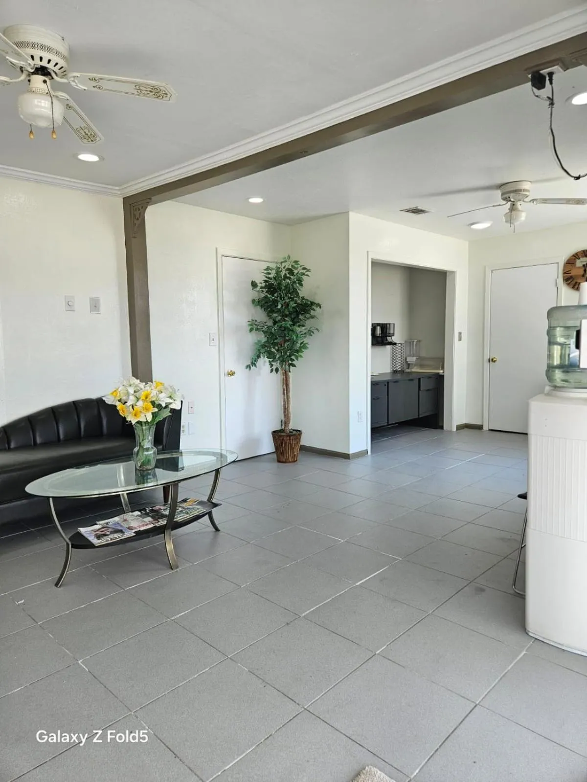 Seating area in Rodeway Inn Hattiesburg North