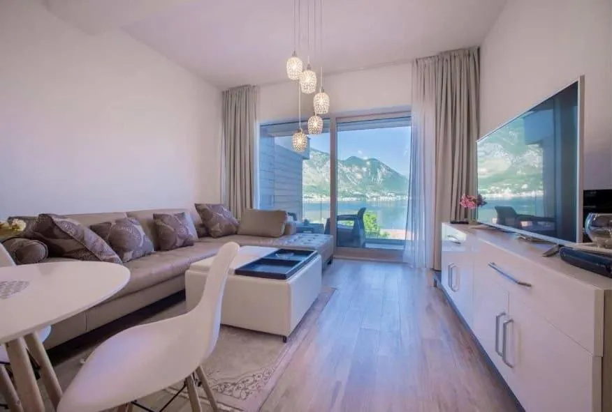 LaNi Lux View with Swimming Pool