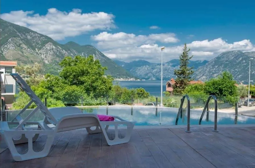 LaNi Lux View with Swimming Pool