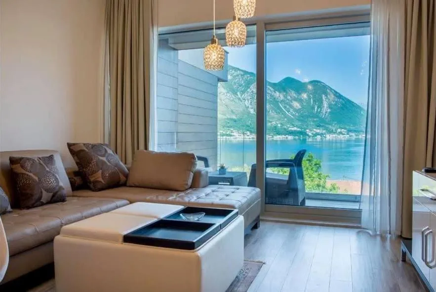 LaNi Lux View with Swimming Pool