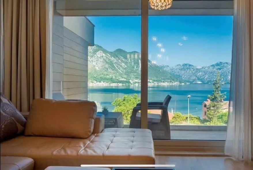 LaNi Lux View with Swimming Pool