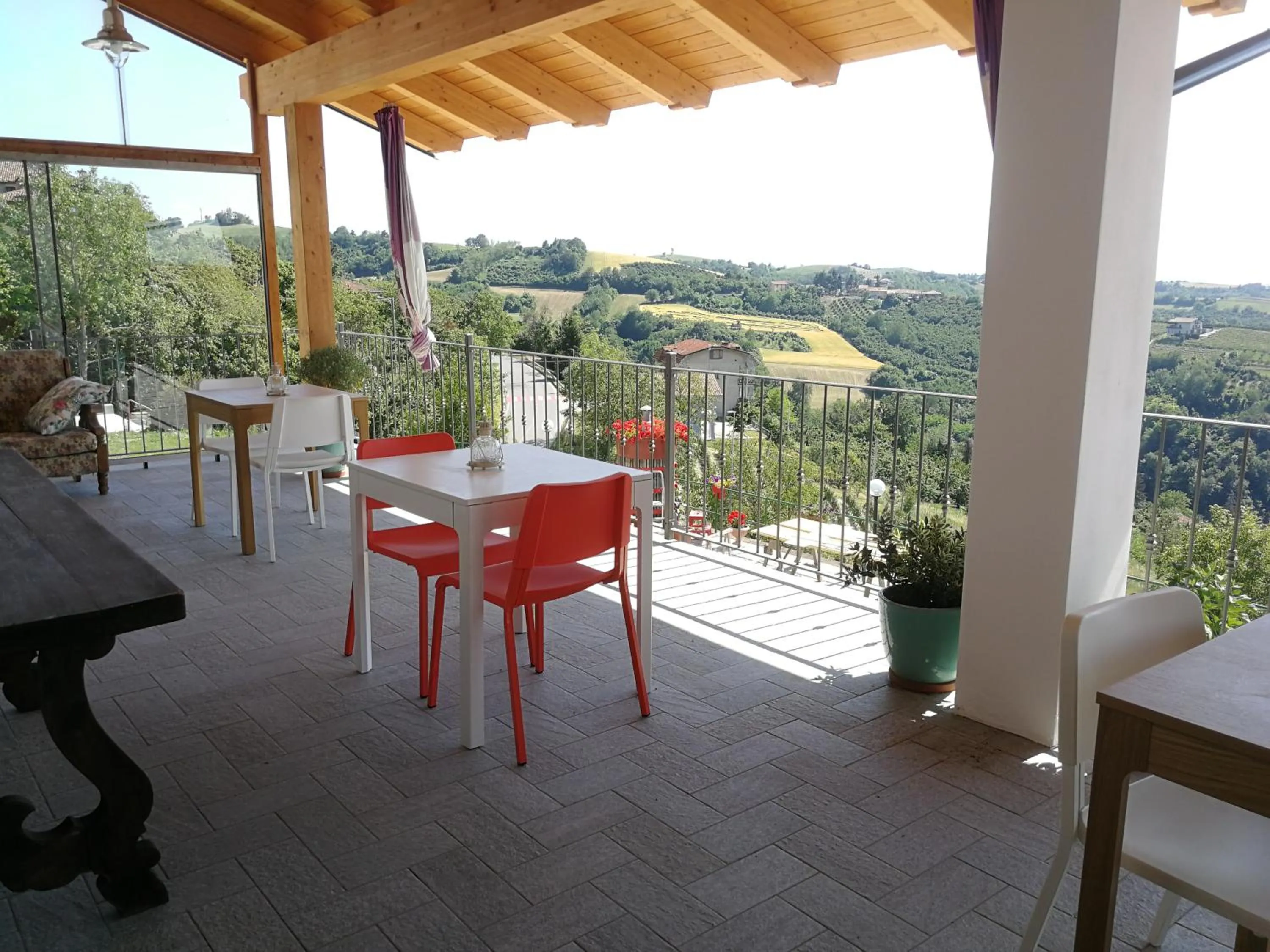 Balcony/Terrace in Villa Belvedere Langhe