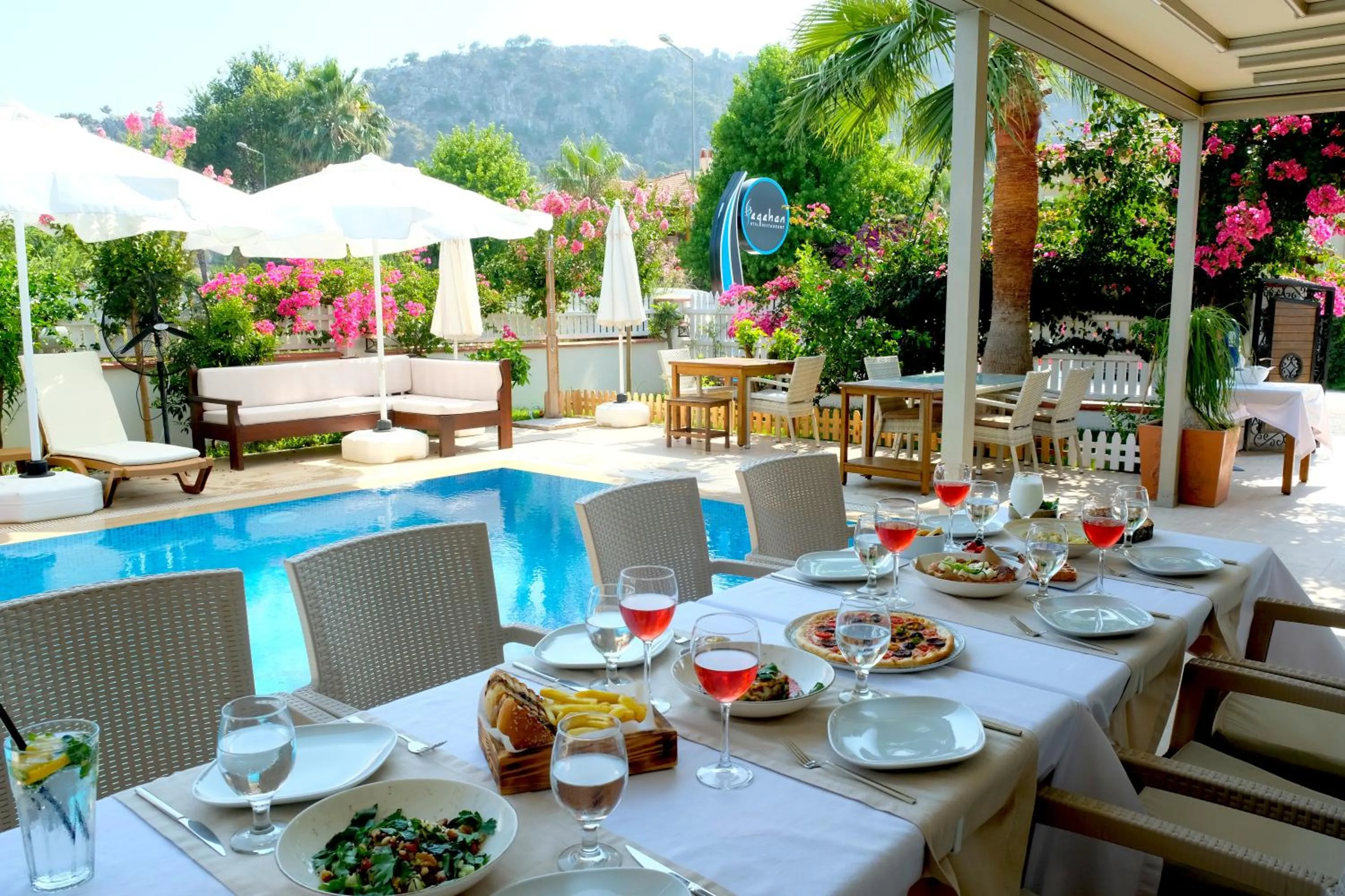 Restaurant/places to eat in Egehan Butik Hotel Dalyan