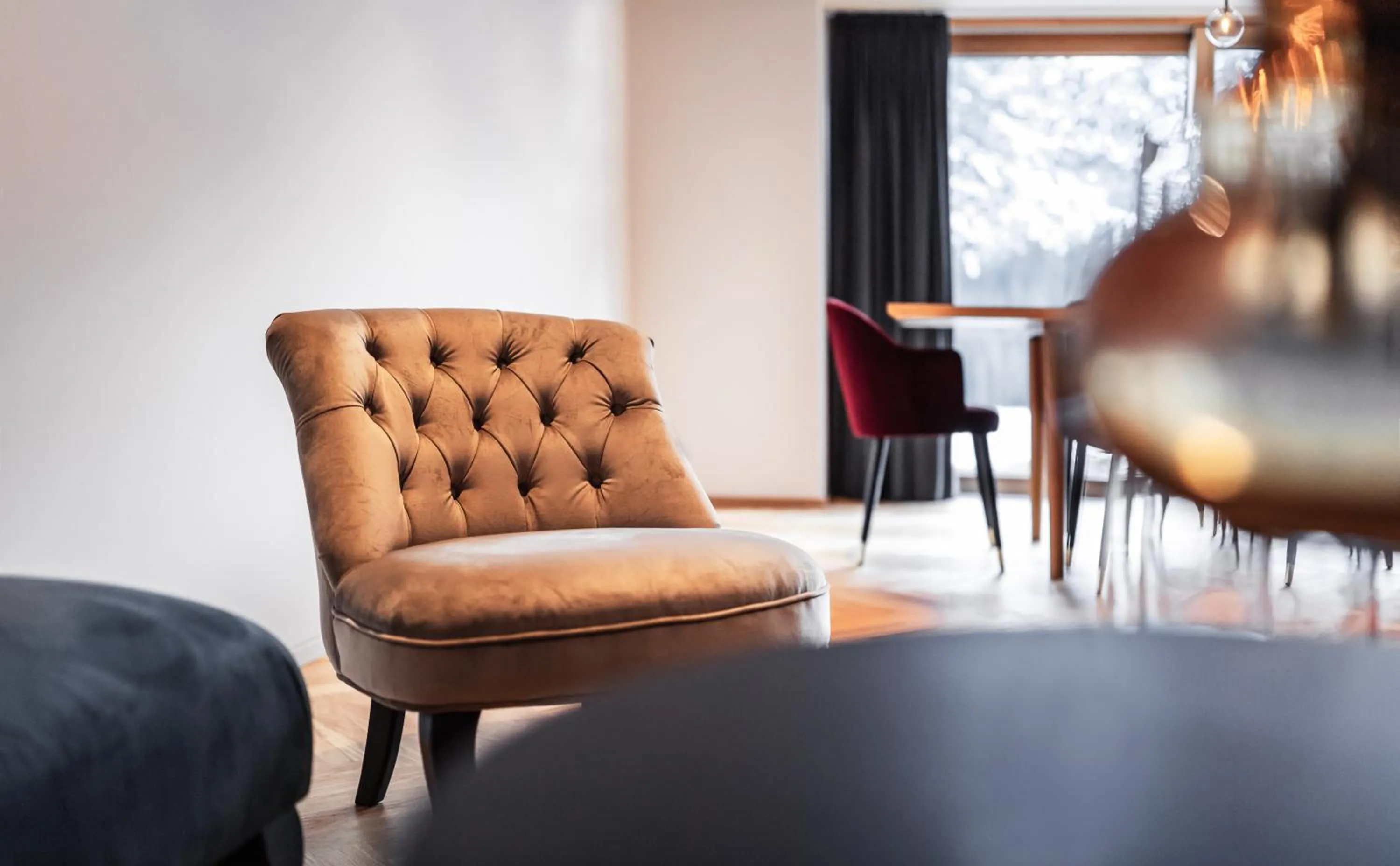 Burgi's - Adults only