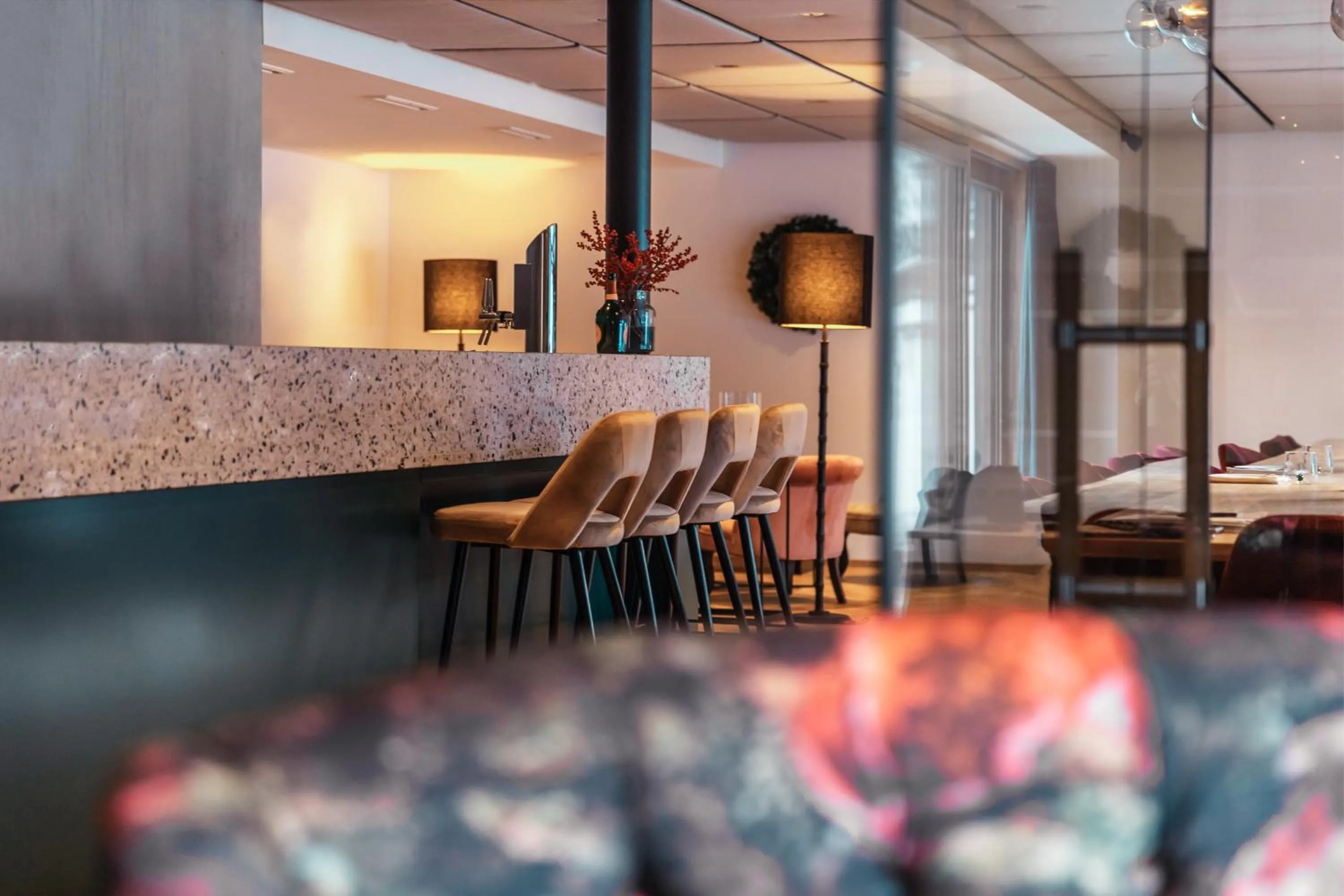 Burgi's - Adults only