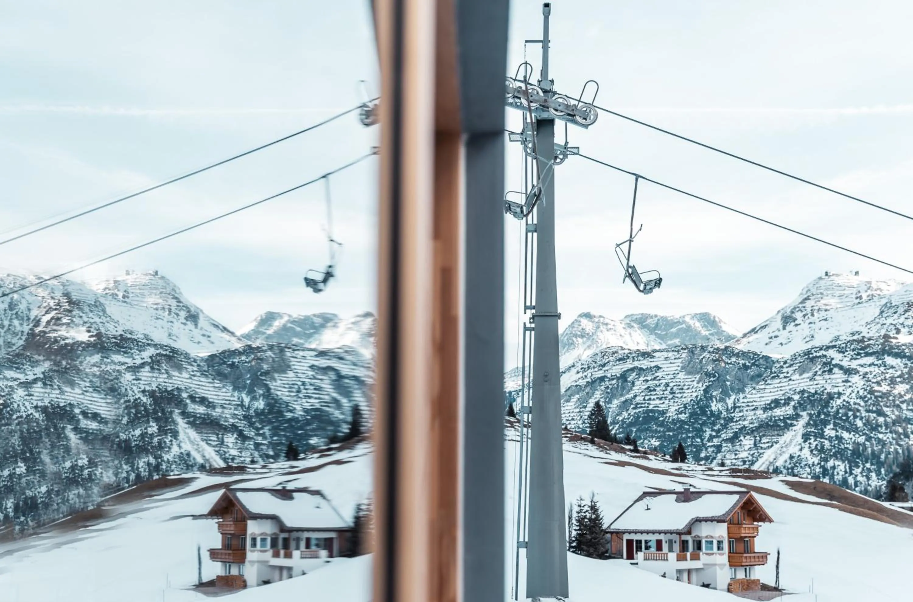 Burgi's - Adults only