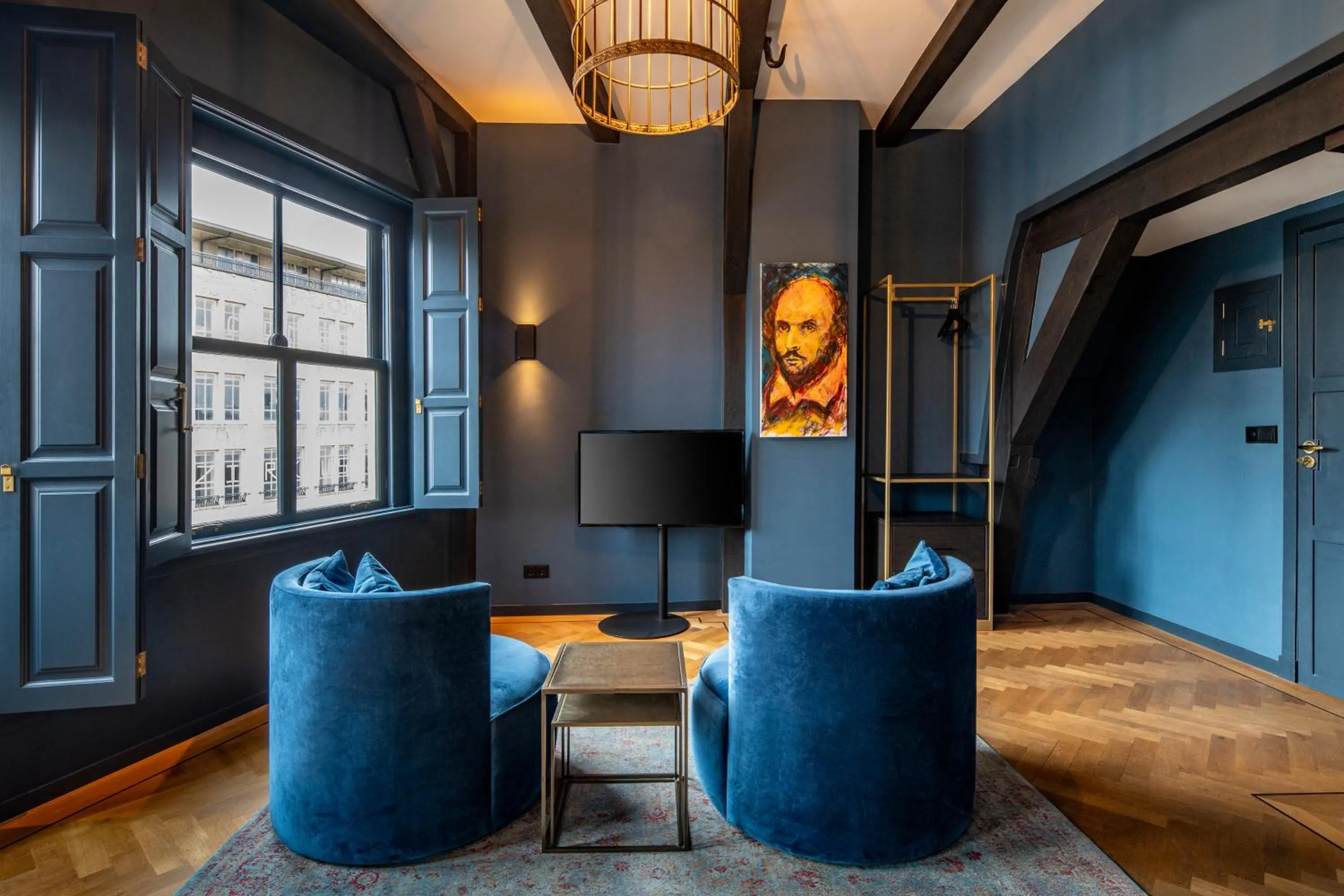 Living room in CTY Books