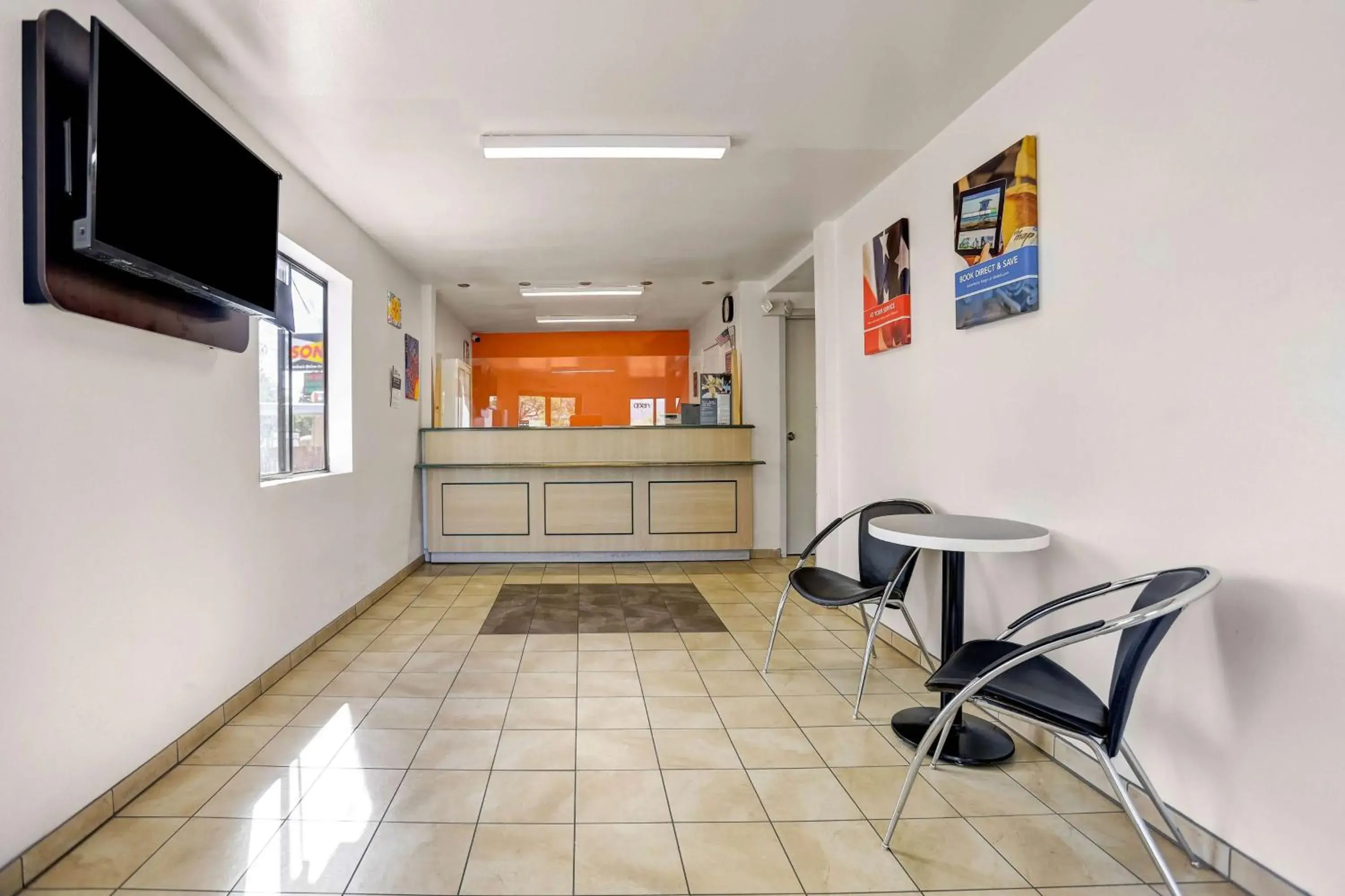 Lobby or reception in Motel 6-Espanola, NM Lobby or reception in Motel 6-Espanola, NM