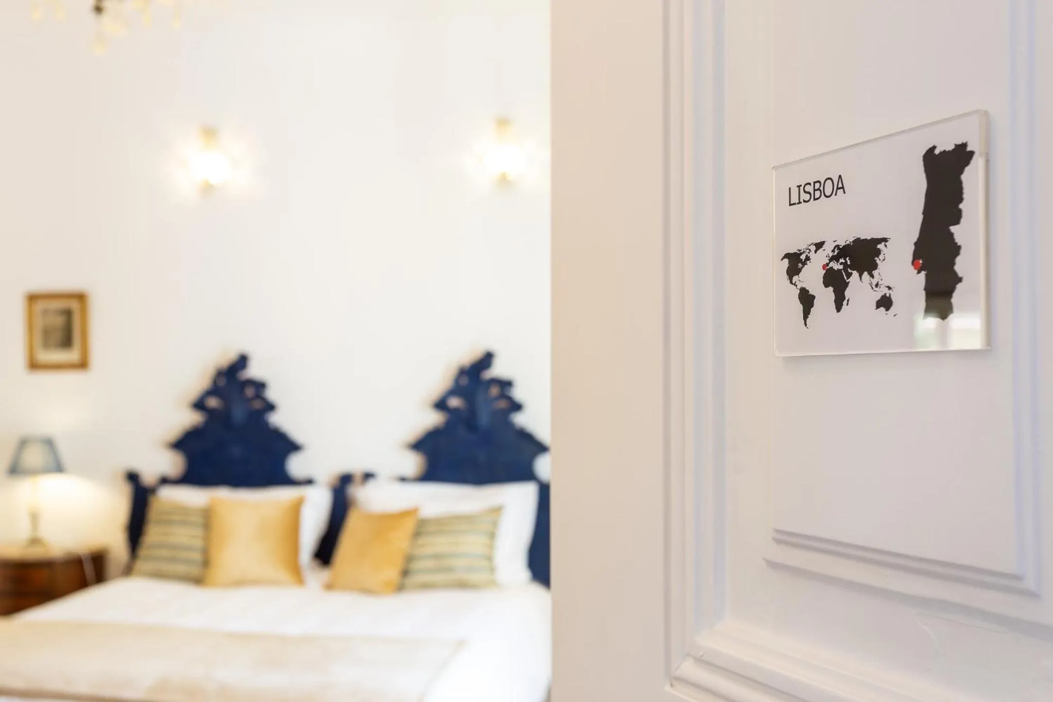 Logo/Certificate/Sign, Bed in Geronimo Guest House Belém