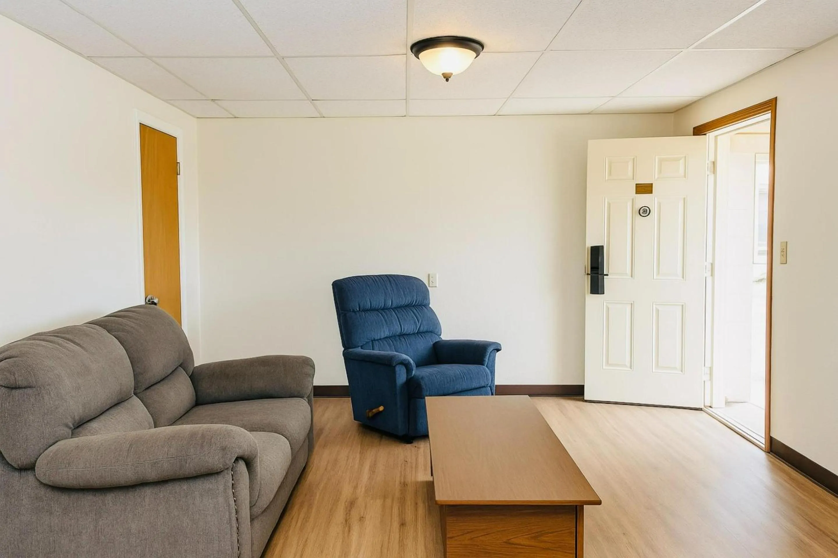 Seating area in Homestead Inn Wolf Point Hwy 2