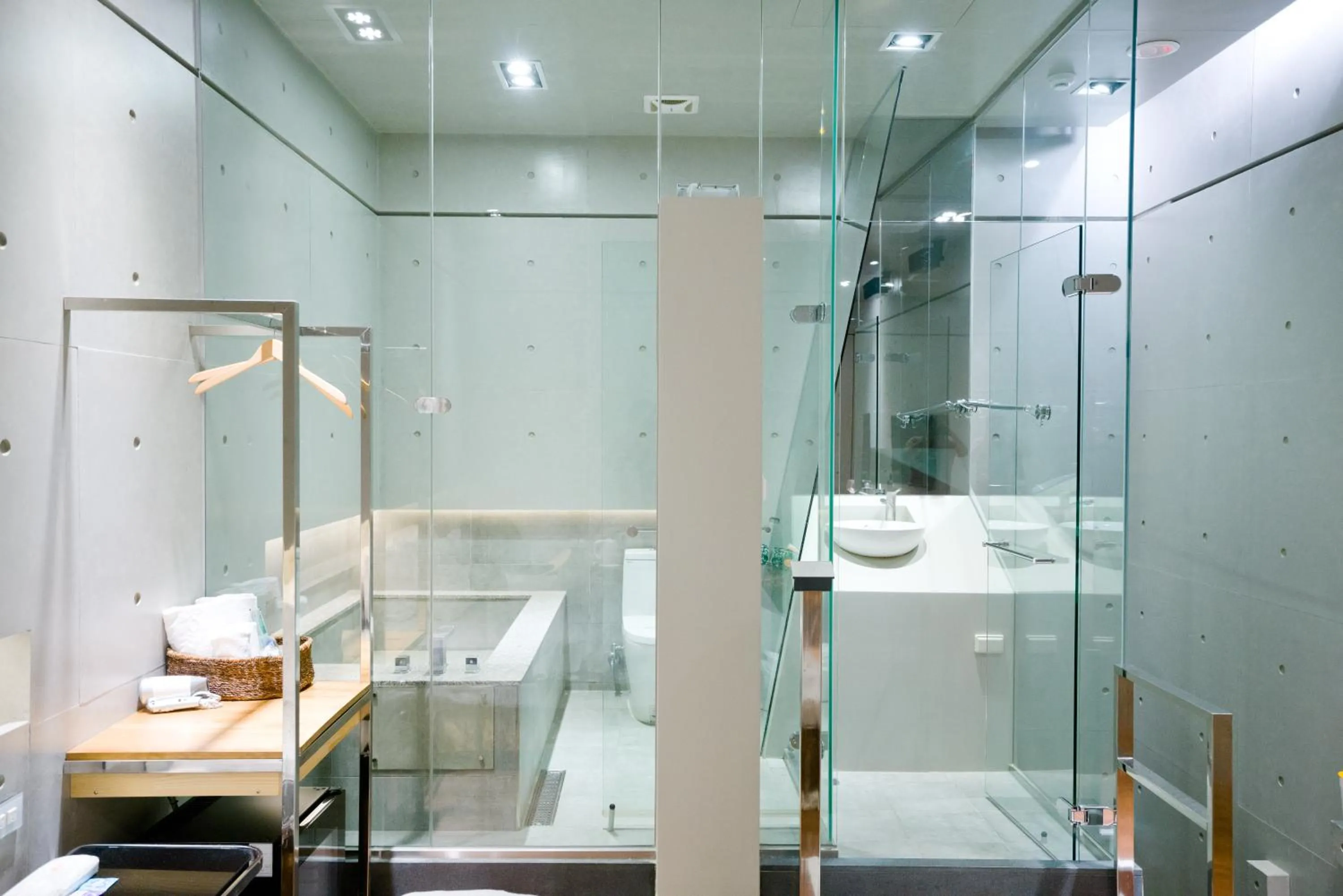 Shower in Hotel Shumei Chiayi