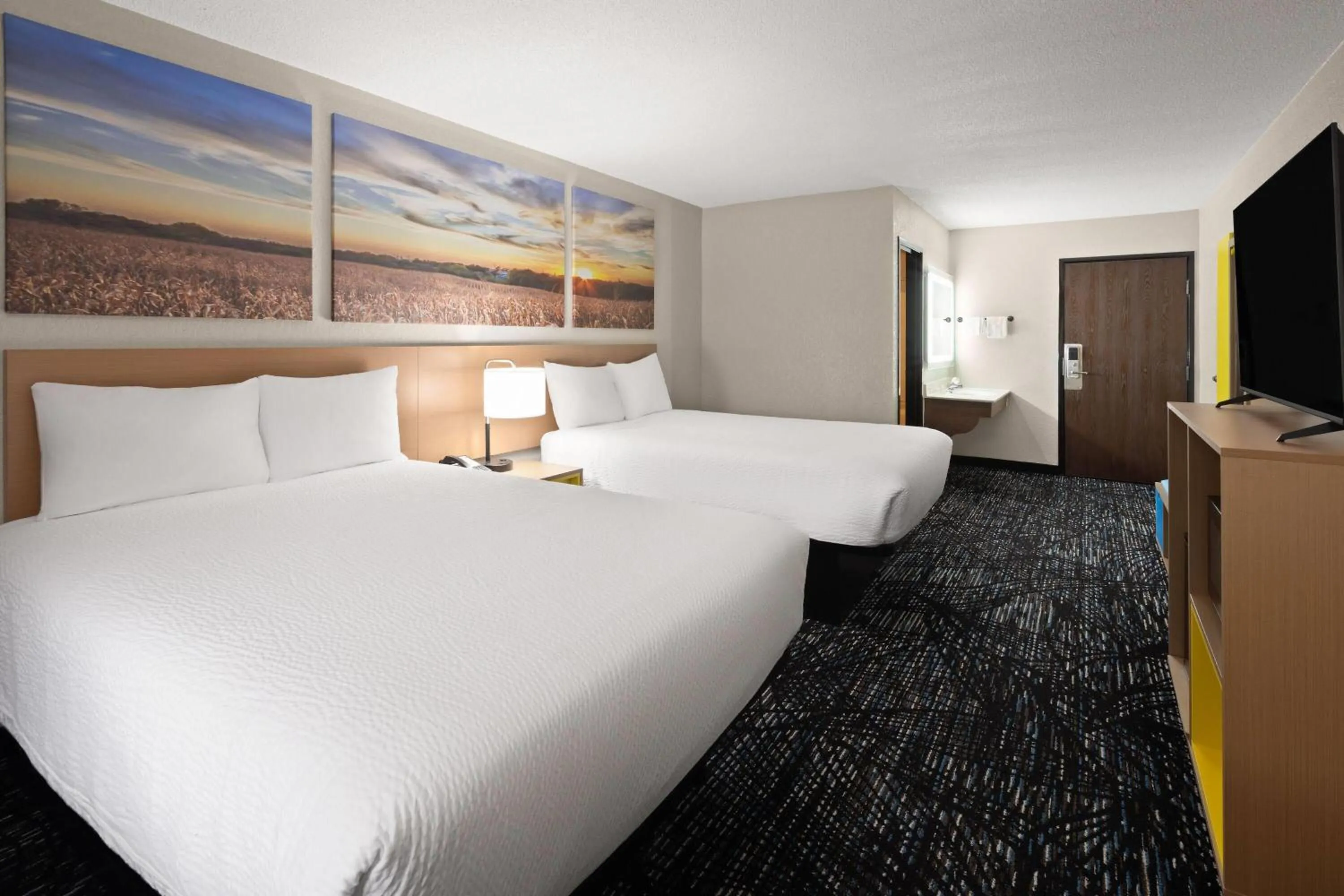 Photo of the whole room, Bed in Days Inn by Wyndham Bad Axe