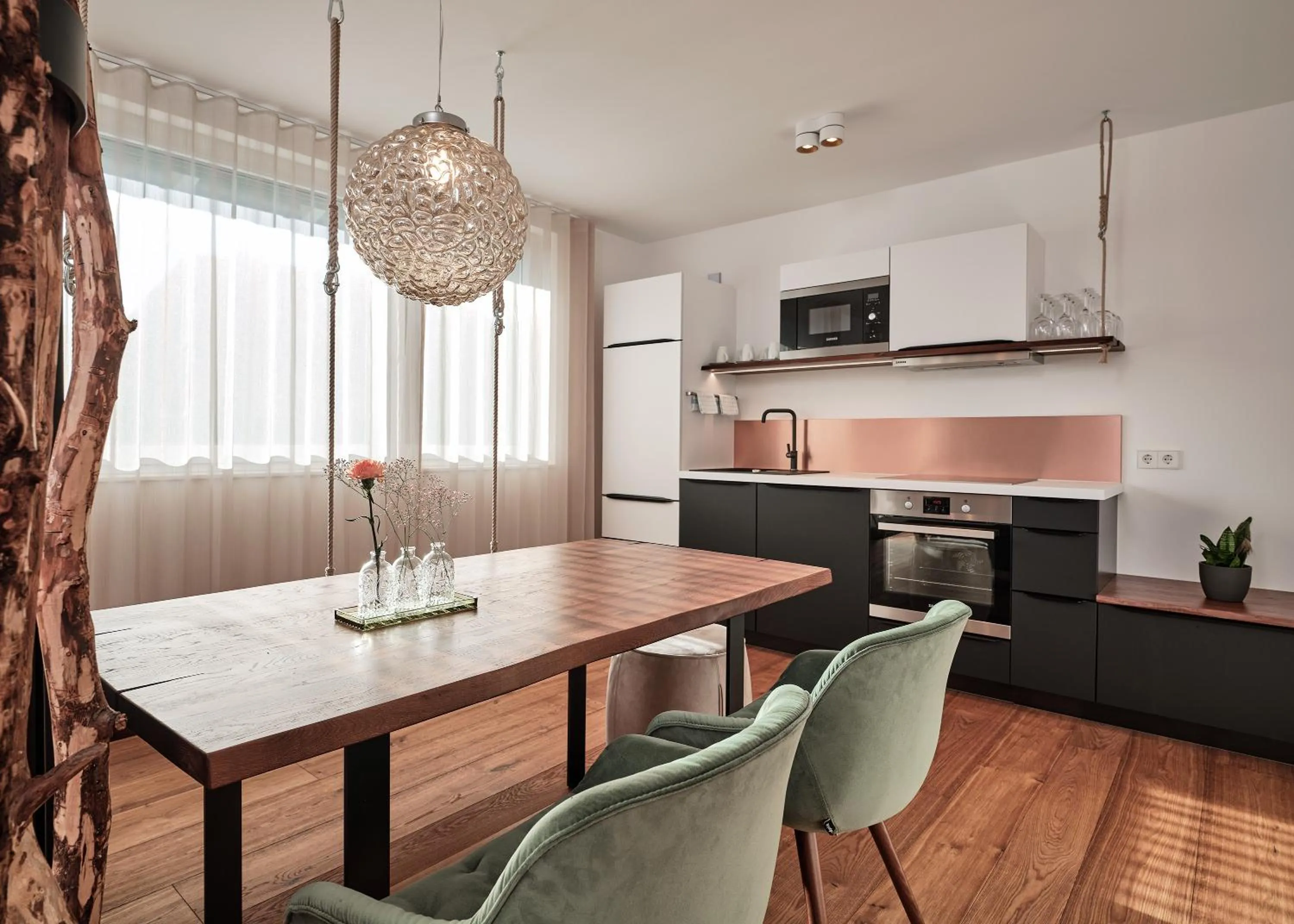 Kitchen or kitchenette in WaldFunkeln LODGE
