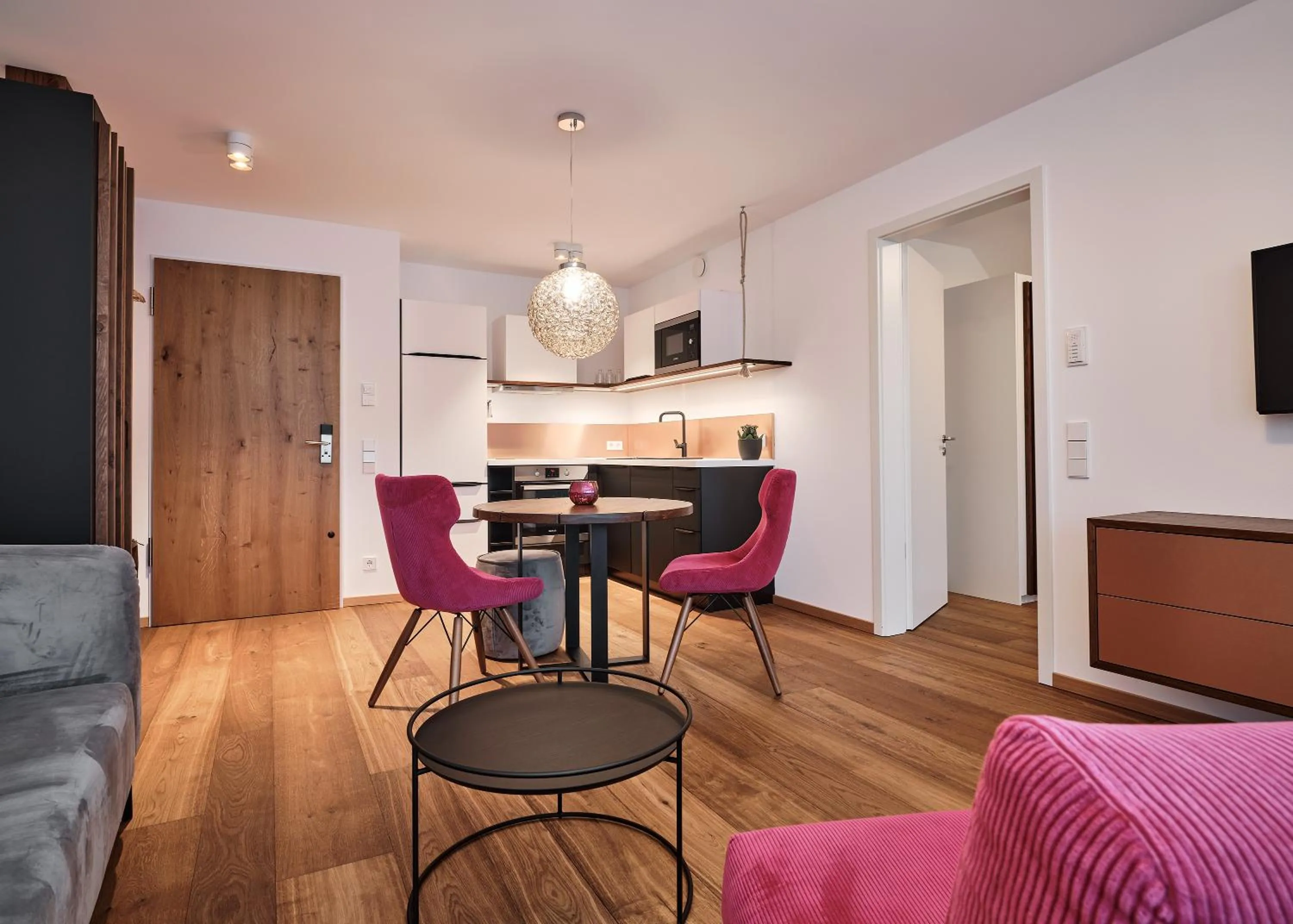 Kitchen or kitchenette in WaldFunkeln LODGE