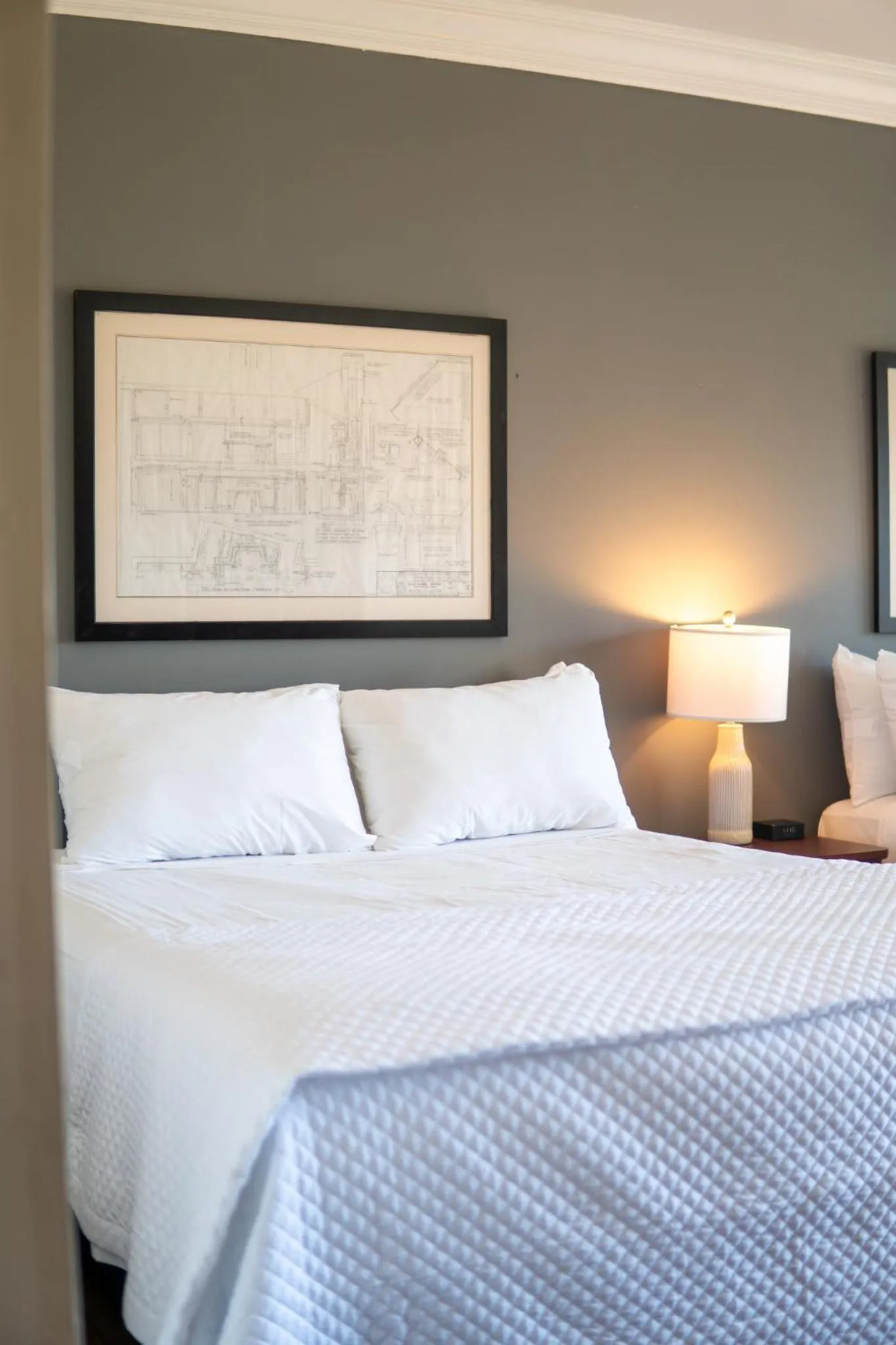 Bed in Inn at Crestwood