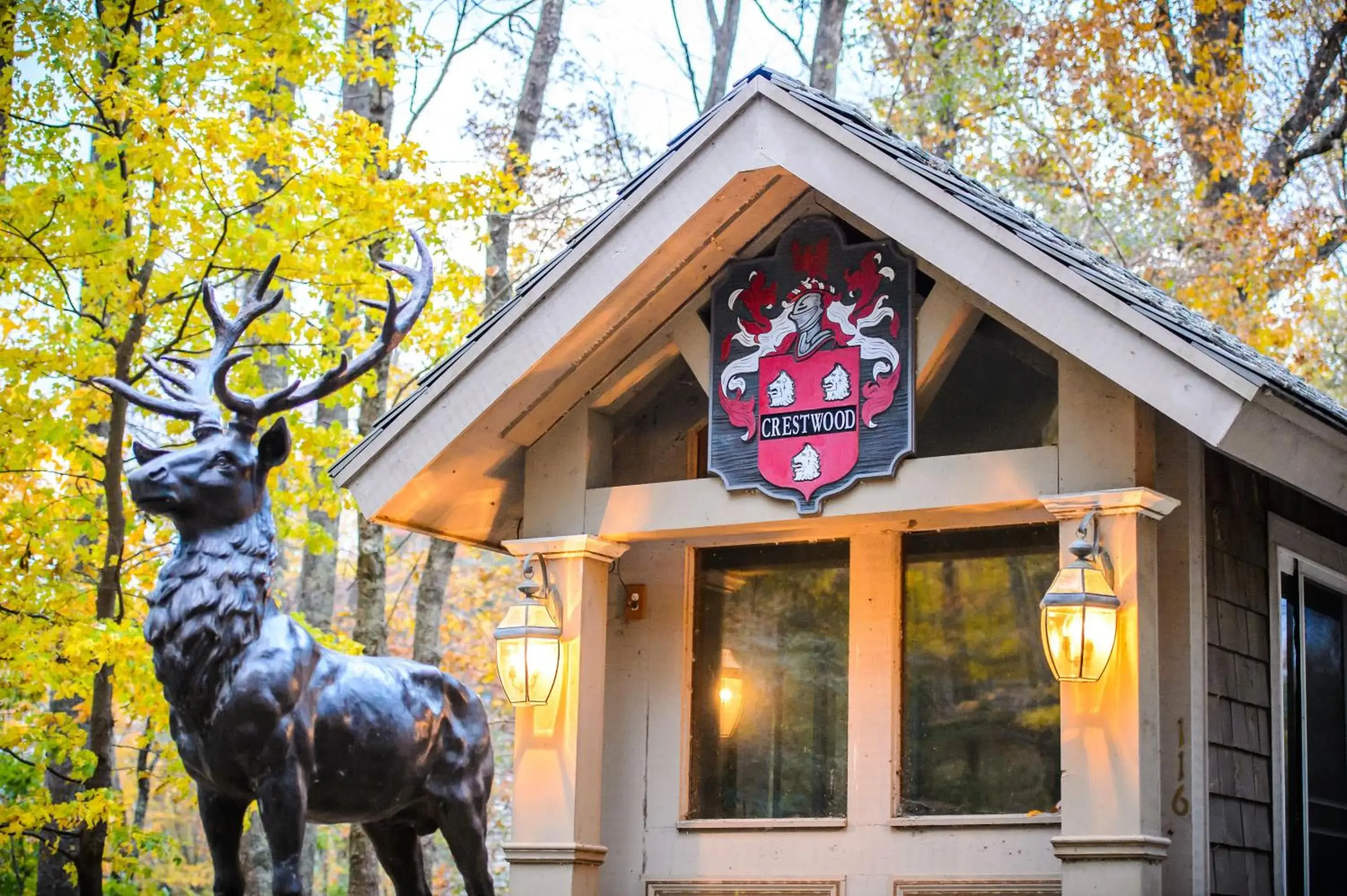 Facade/entrance in Inn at Crestwood Facade/entrance in Inn at Crestwood