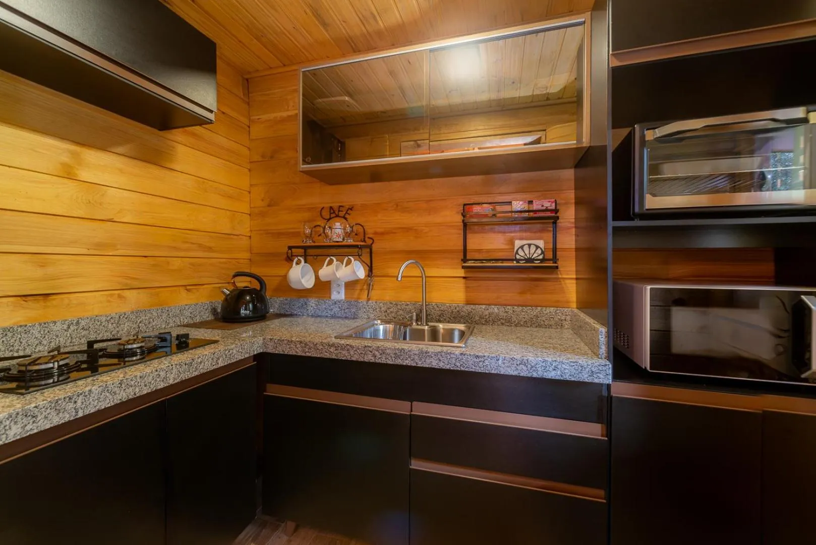 oven in Pousada Caminhos da Natureza